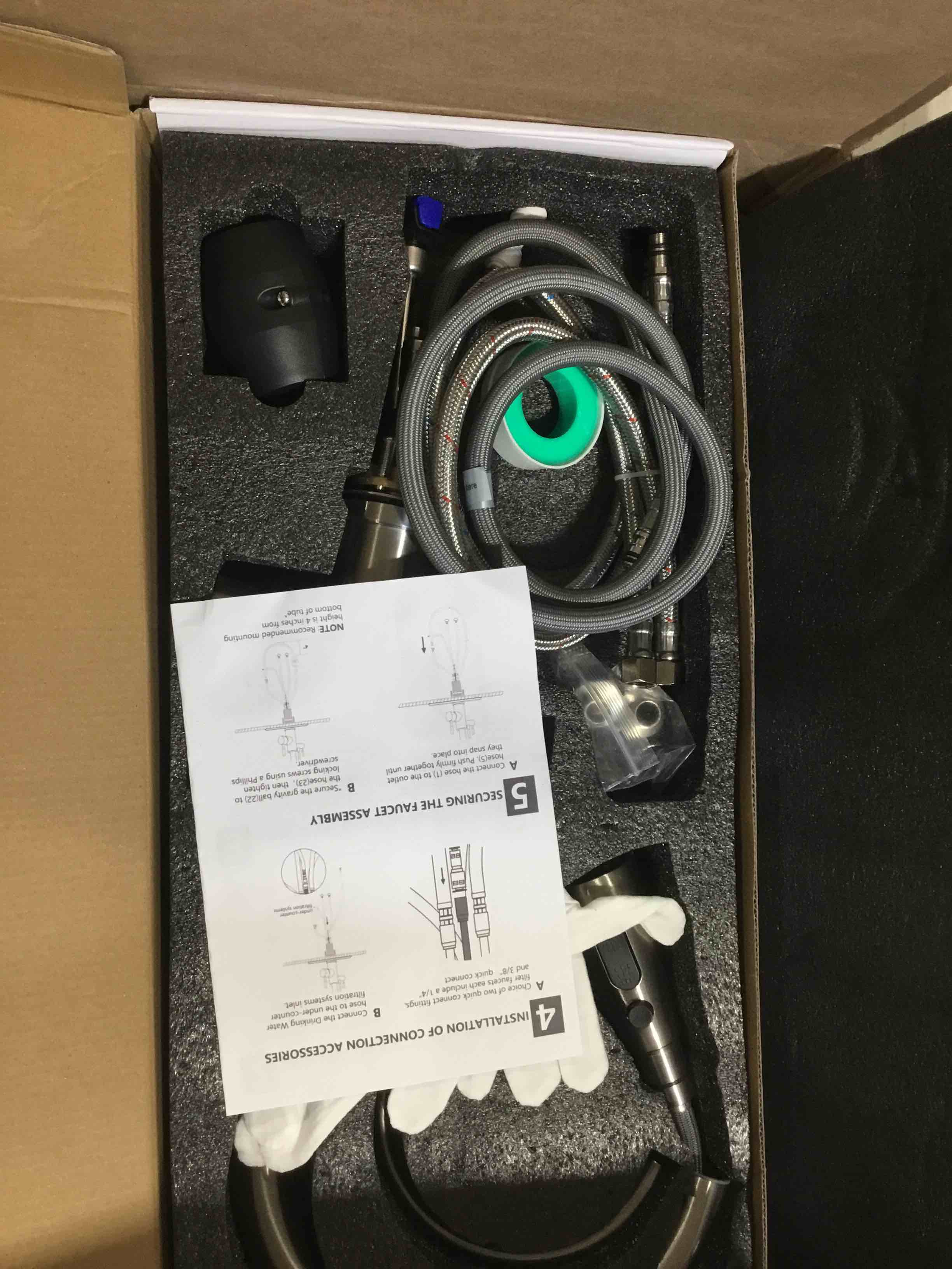 https://s3.amazonaws.com/lotting-images-prod/bidfta/PNK1508711_1739804513903.jpeg