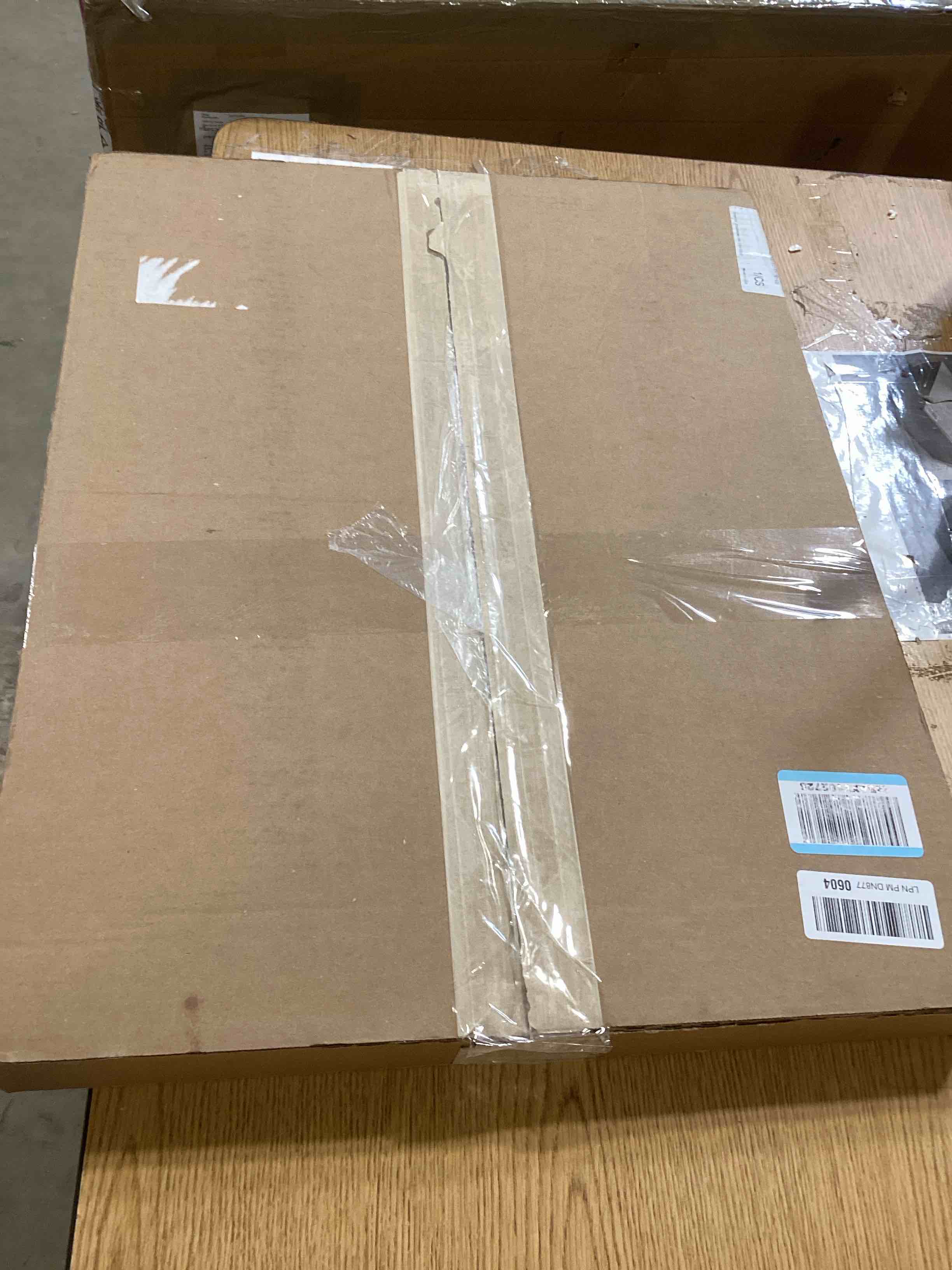 https://s3.amazonaws.com/lotting-images-prod/bidfta/PNK1509861_1741967912006.jpeg
