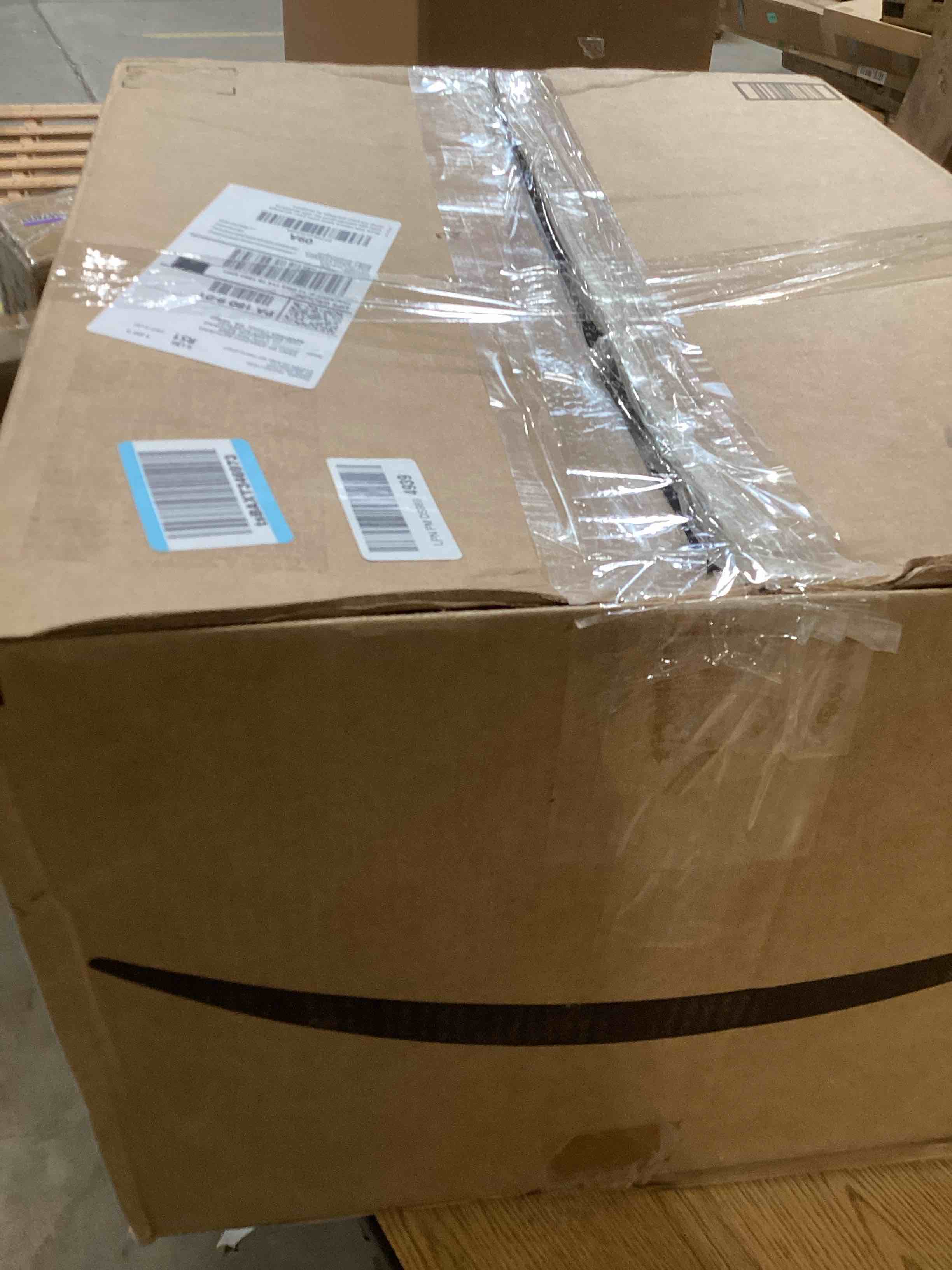 https://s3.amazonaws.com/lotting-images-prod/bidfta/PNK1509914_1741980446718.jpeg
