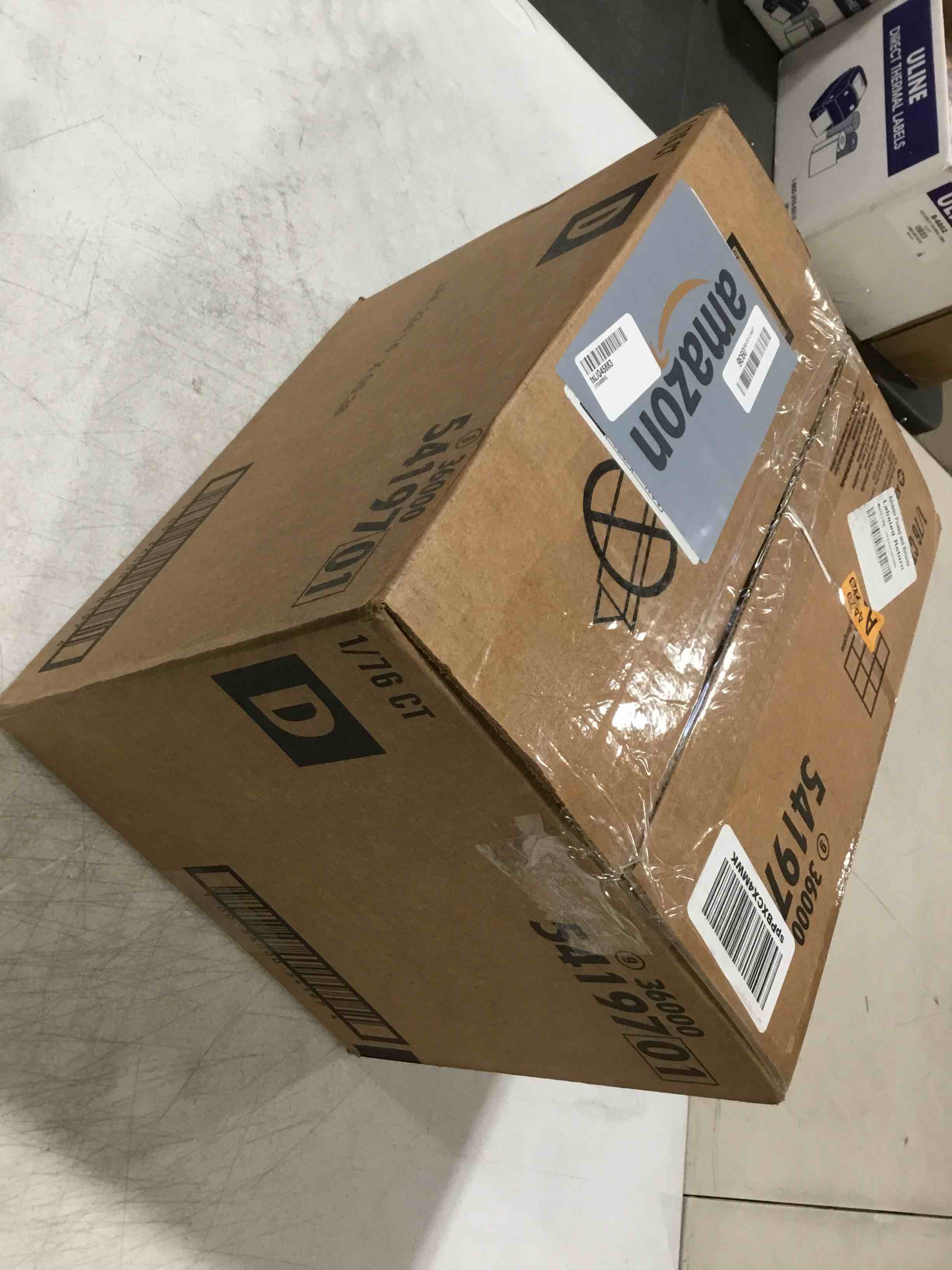 https://s3.amazonaws.com/lotting-images-prod/bidfta/PNK1510324_1733340582362.jpeg