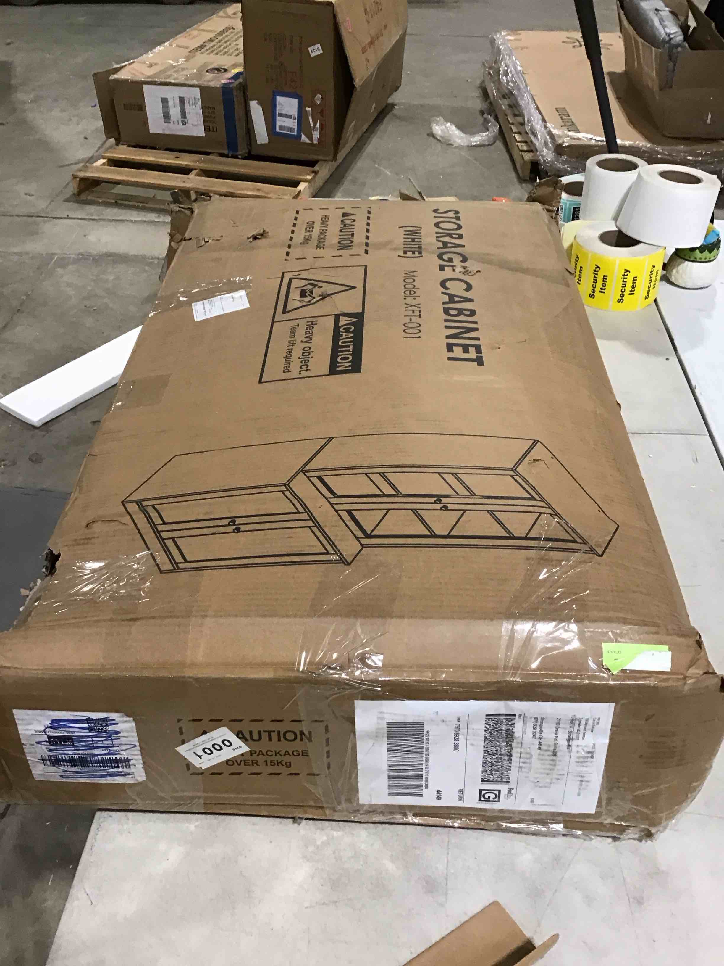 https://s3.amazonaws.com/lotting-images-prod/bidfta/PNK1512597_1738269667520.jpeg