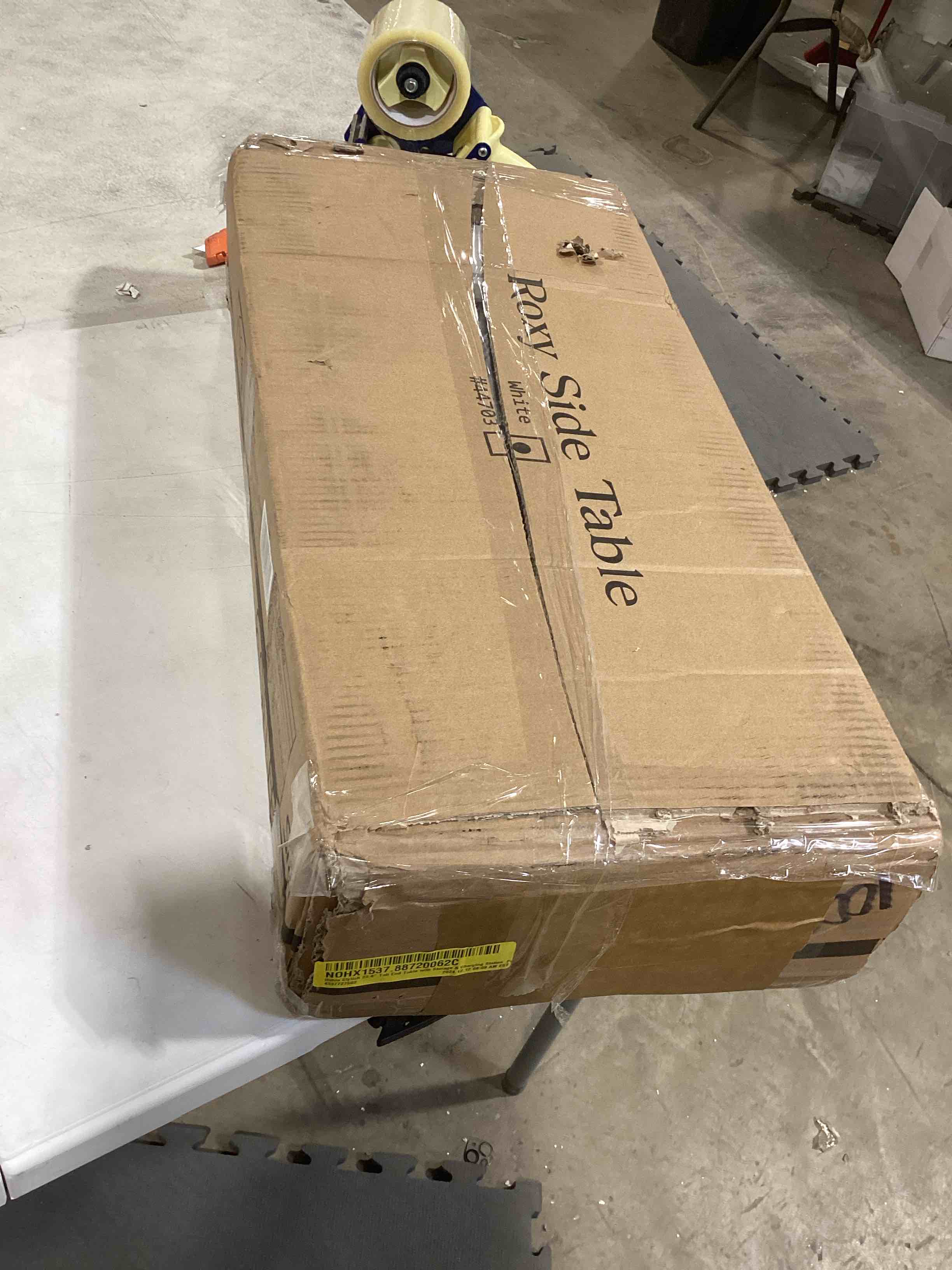 https://s3.amazonaws.com/lotting-images-prod/bidfta/PNK1512661_1738598466100.jpeg