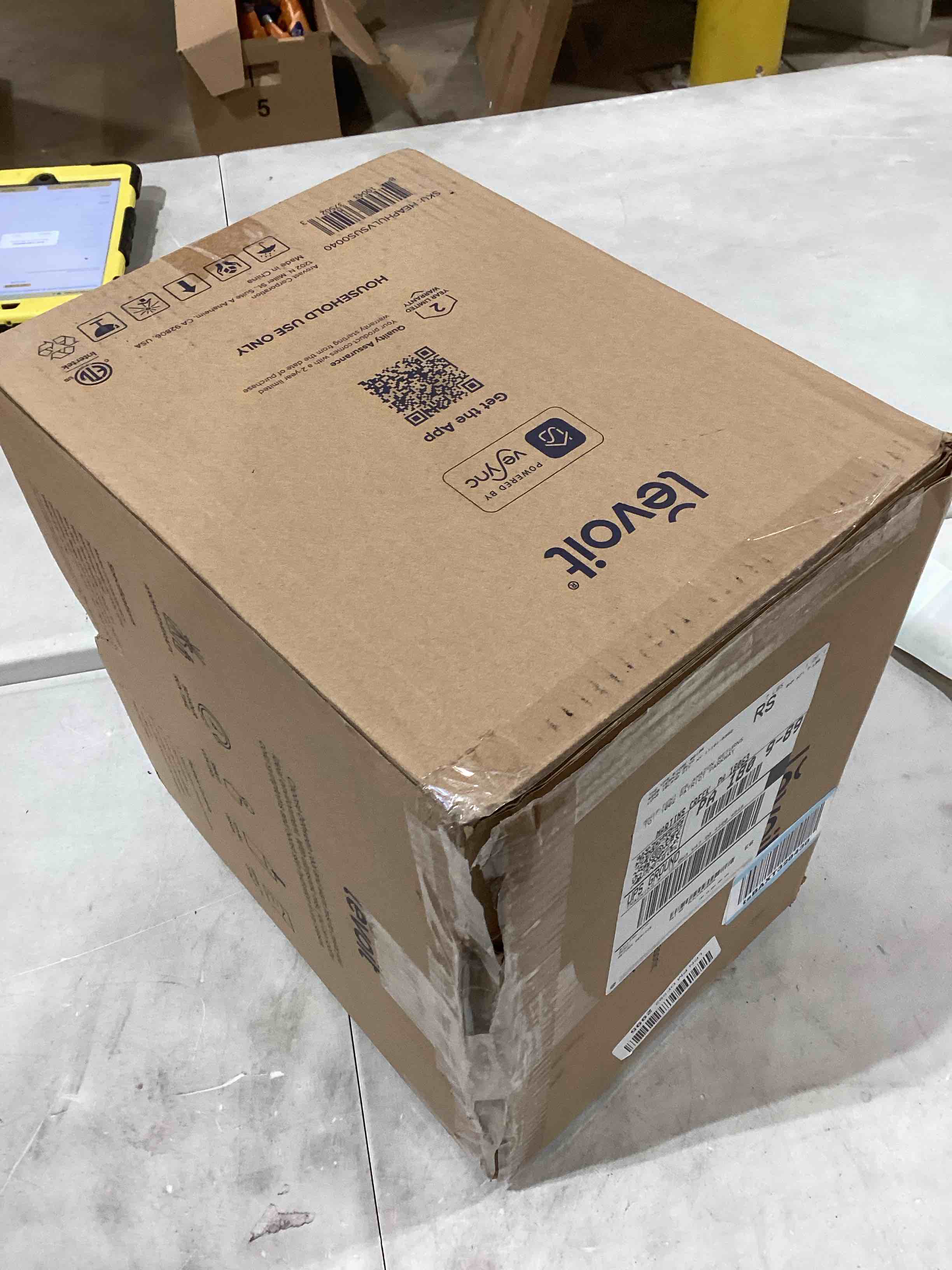 https://s3.amazonaws.com/lotting-images-prod/bidfta/PNK1513719_1734011253051.jpeg