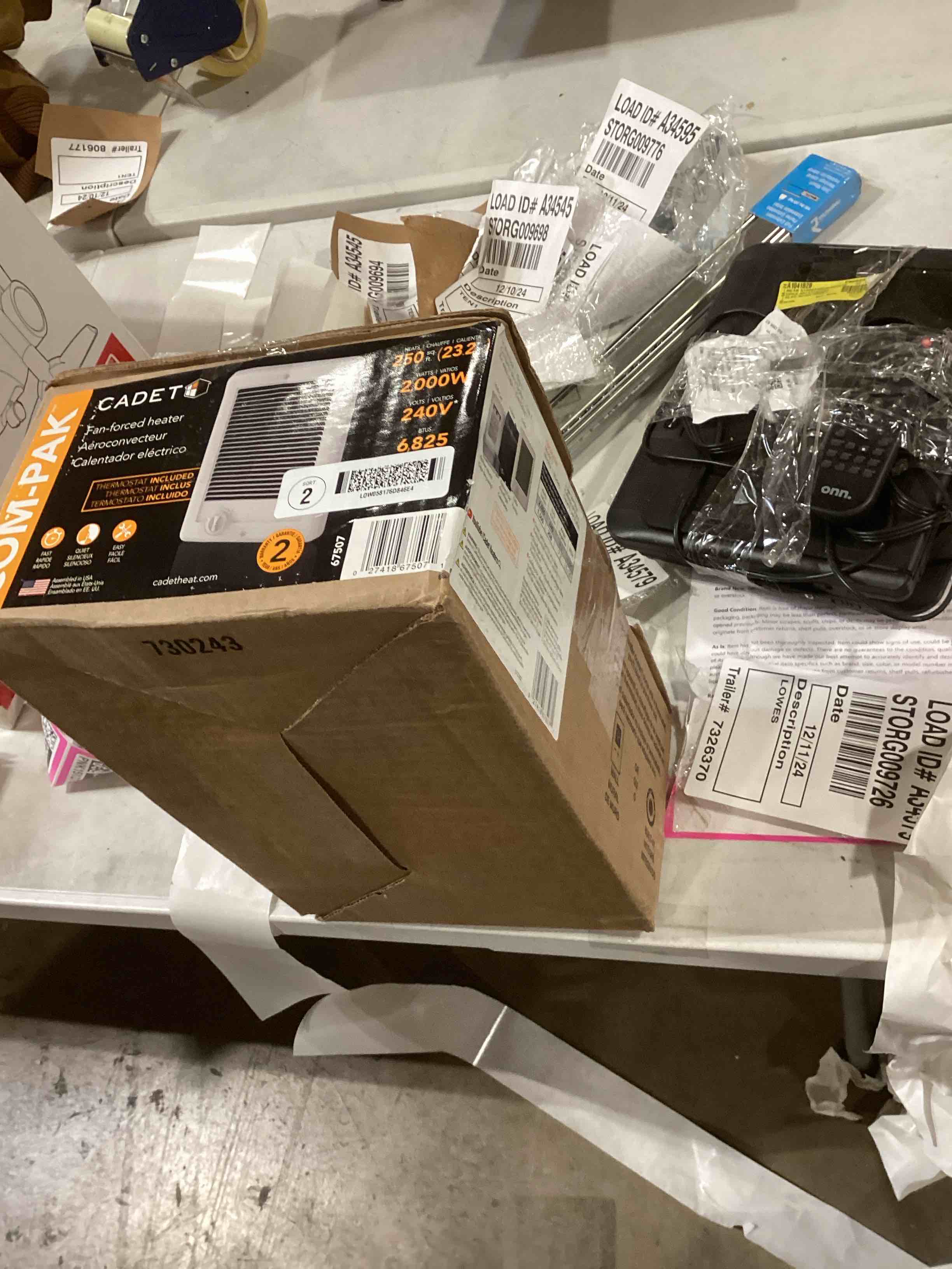 https://s3.amazonaws.com/lotting-images-prod/bidfta/PNK1513783_1734021813820.jpeg