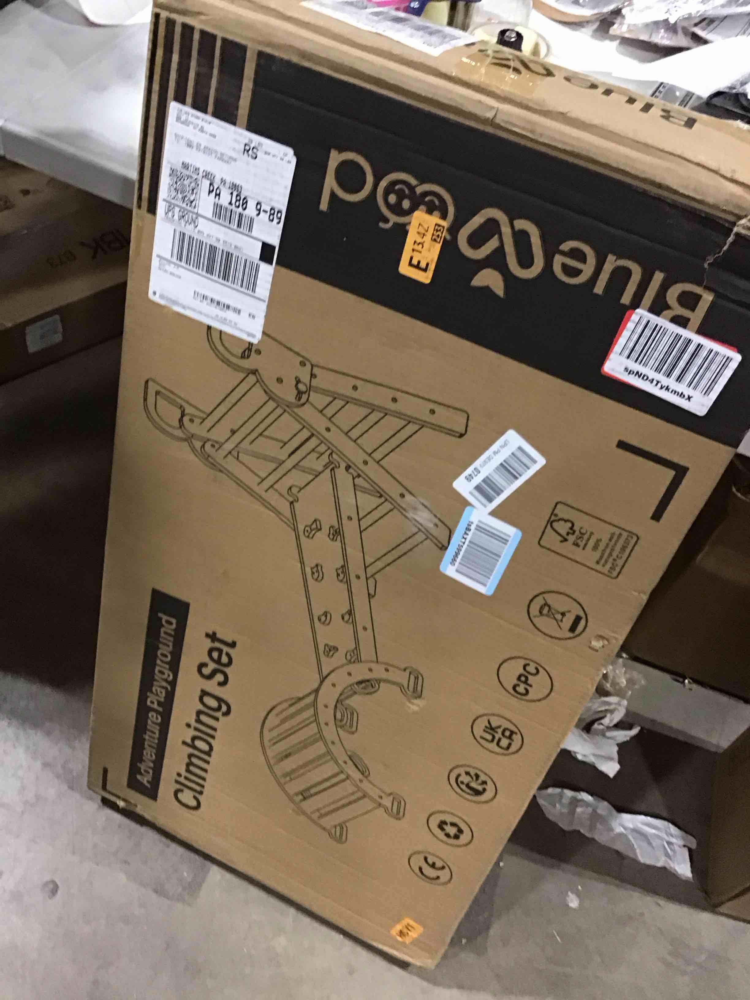 https://s3.amazonaws.com/lotting-images-prod/bidfta/PNK1513870_1734034275195.jpeg