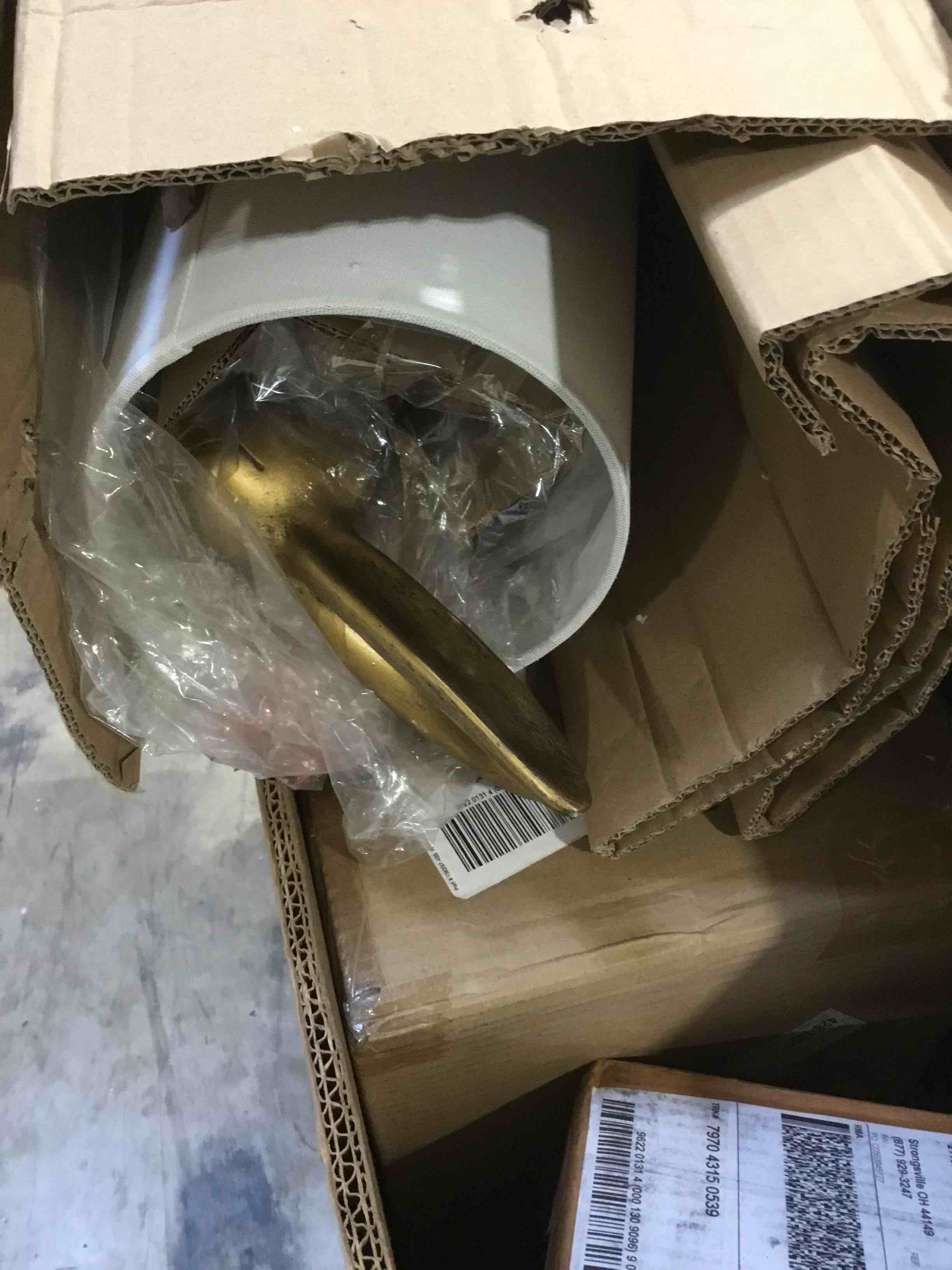 Chester 27" Resin Rabbit Lamp with Linen Shade, Gold