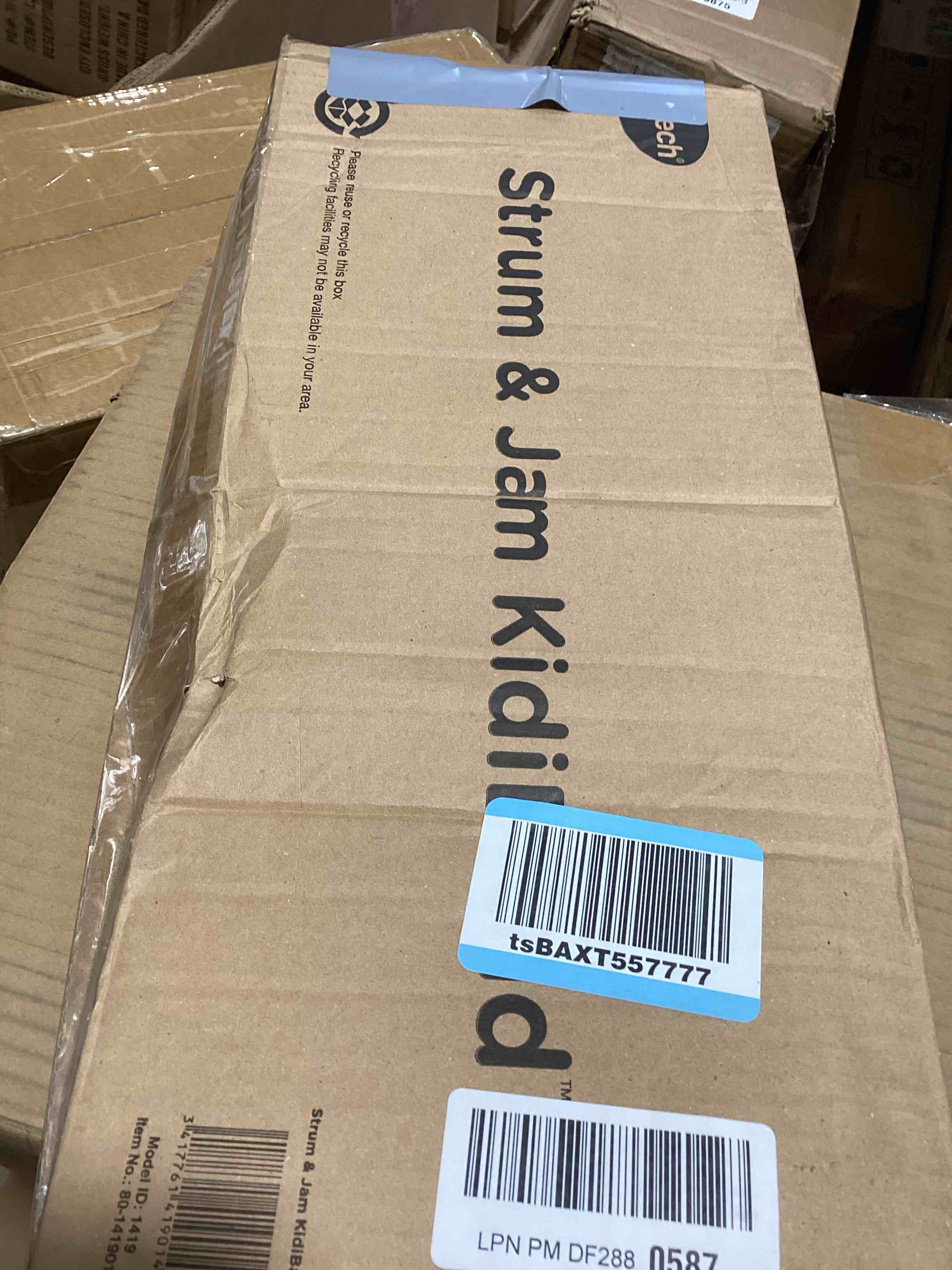 https://s3.amazonaws.com/lotting-images-prod/bidfta/PNK1514971_1736350319416.jpeg
