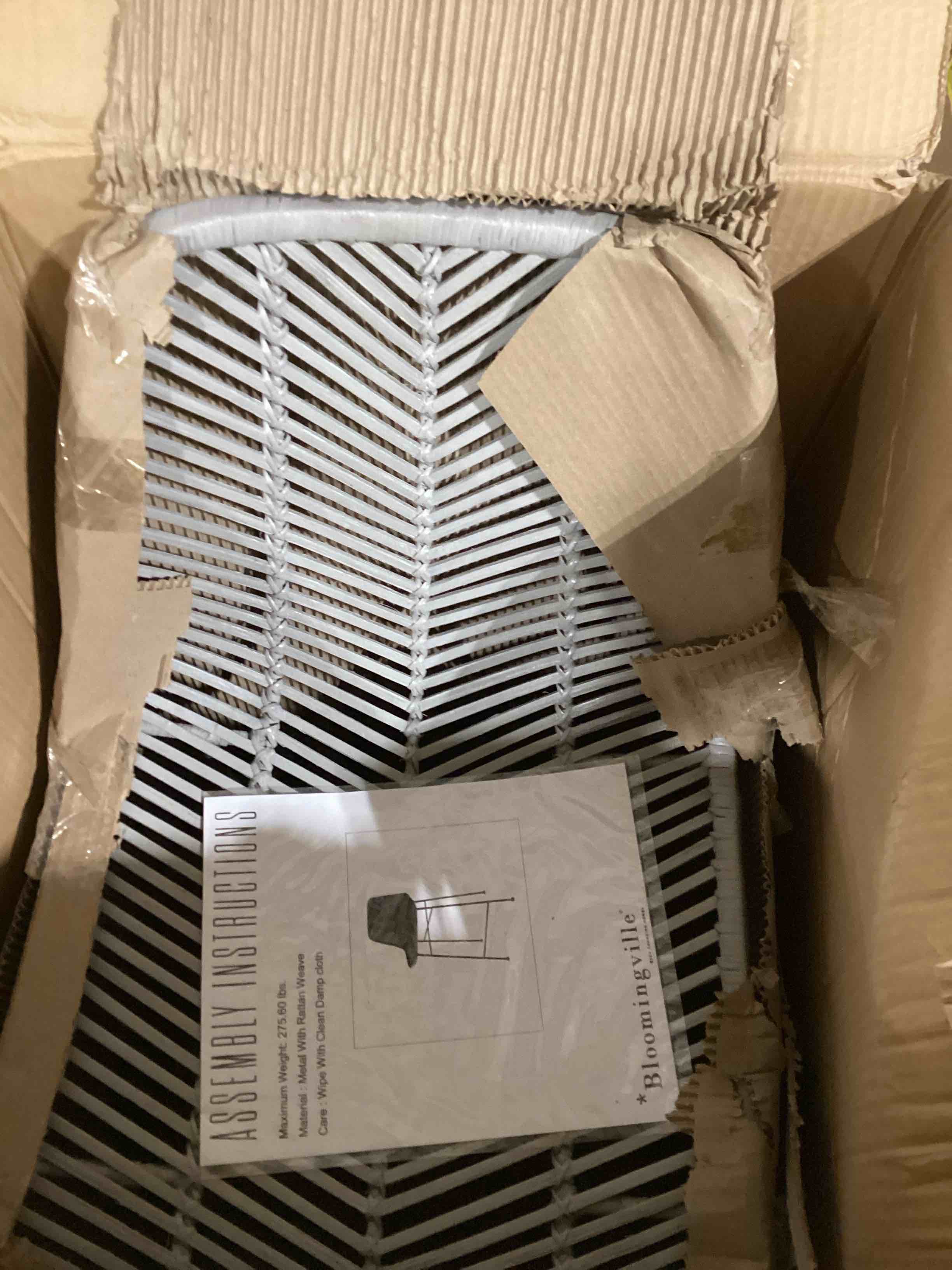 https://s3.amazonaws.com/lotting-images-prod/bidfta/PNK1515801_1738072492621.jpeg