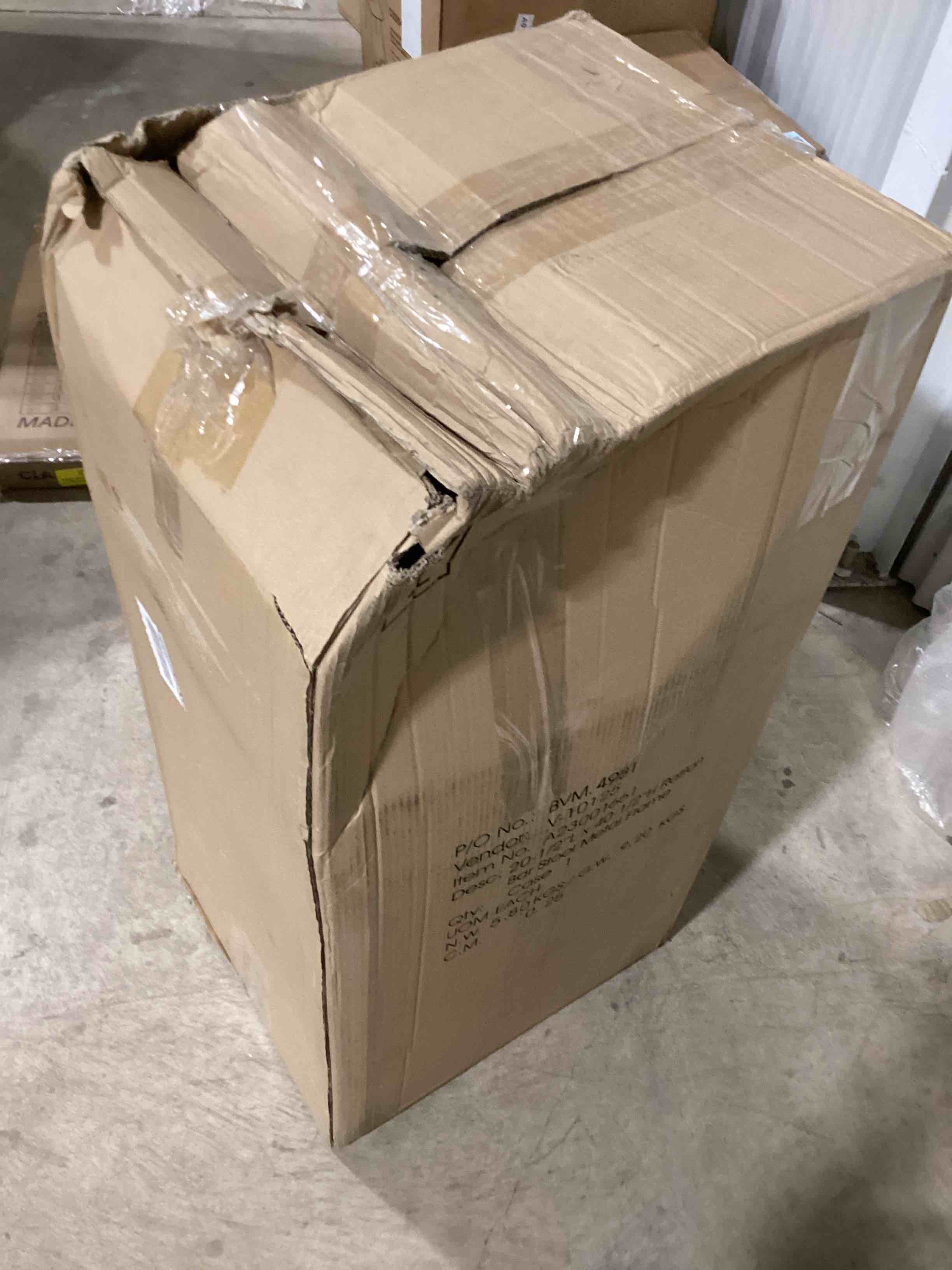https://s3.amazonaws.com/lotting-images-prod/bidfta/PNK1515801_1738072693891.jpeg