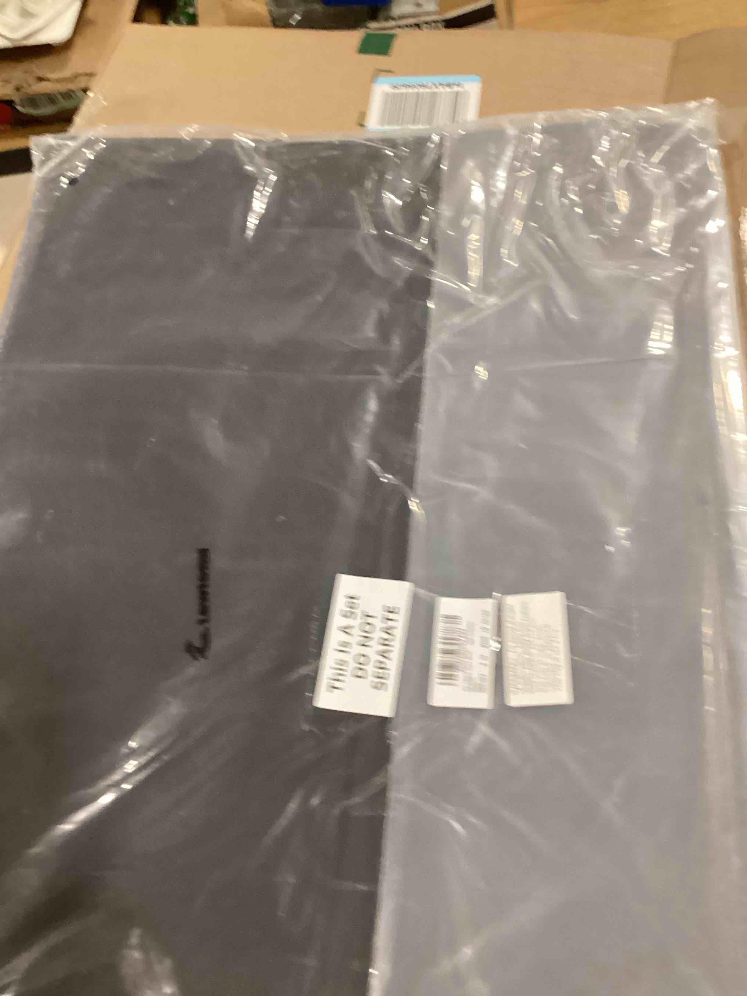 https://s3.amazonaws.com/lotting-images-prod/bidfta/PNK1517101_1734526174353.jpeg