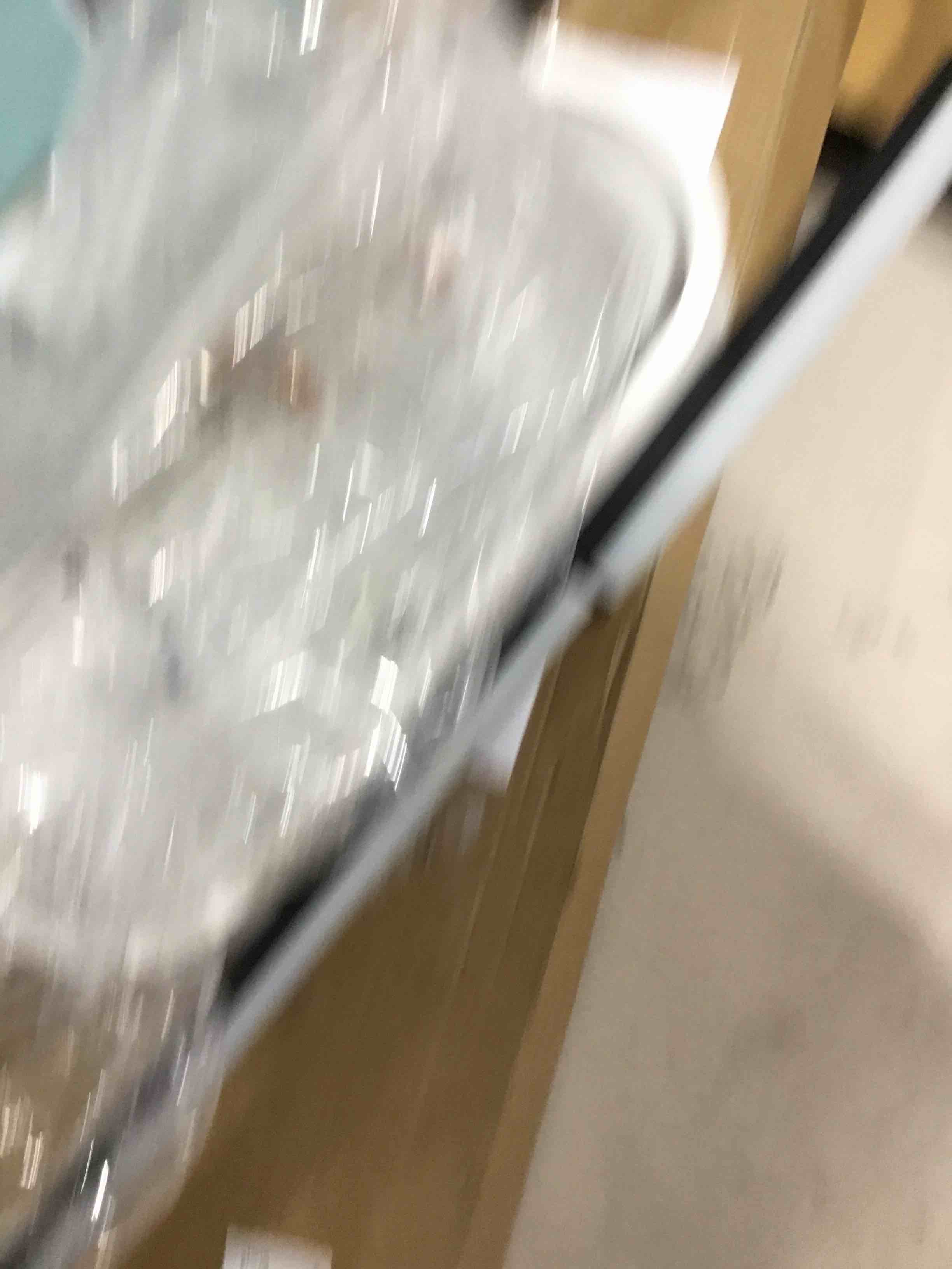 https://s3.amazonaws.com/lotting-images-prod/bidfta/PNK1517256_1735304495150.jpeg