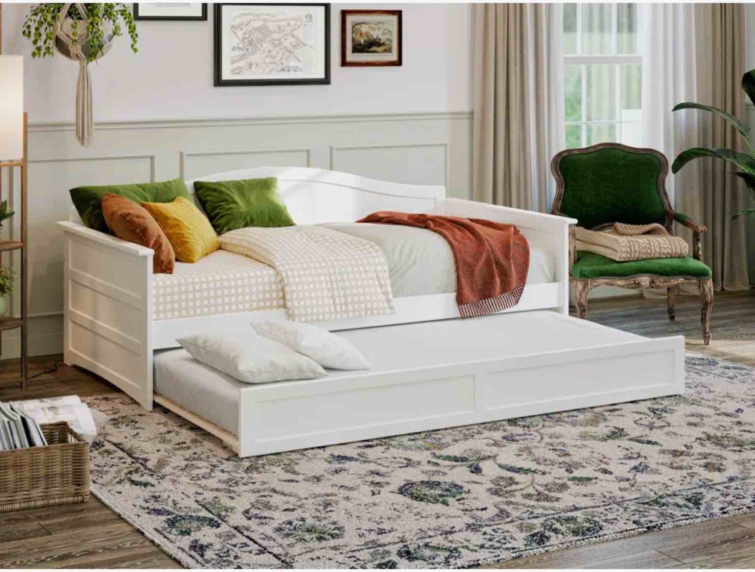 Arione Classy Classic Twin Daybed with Twin Trundle