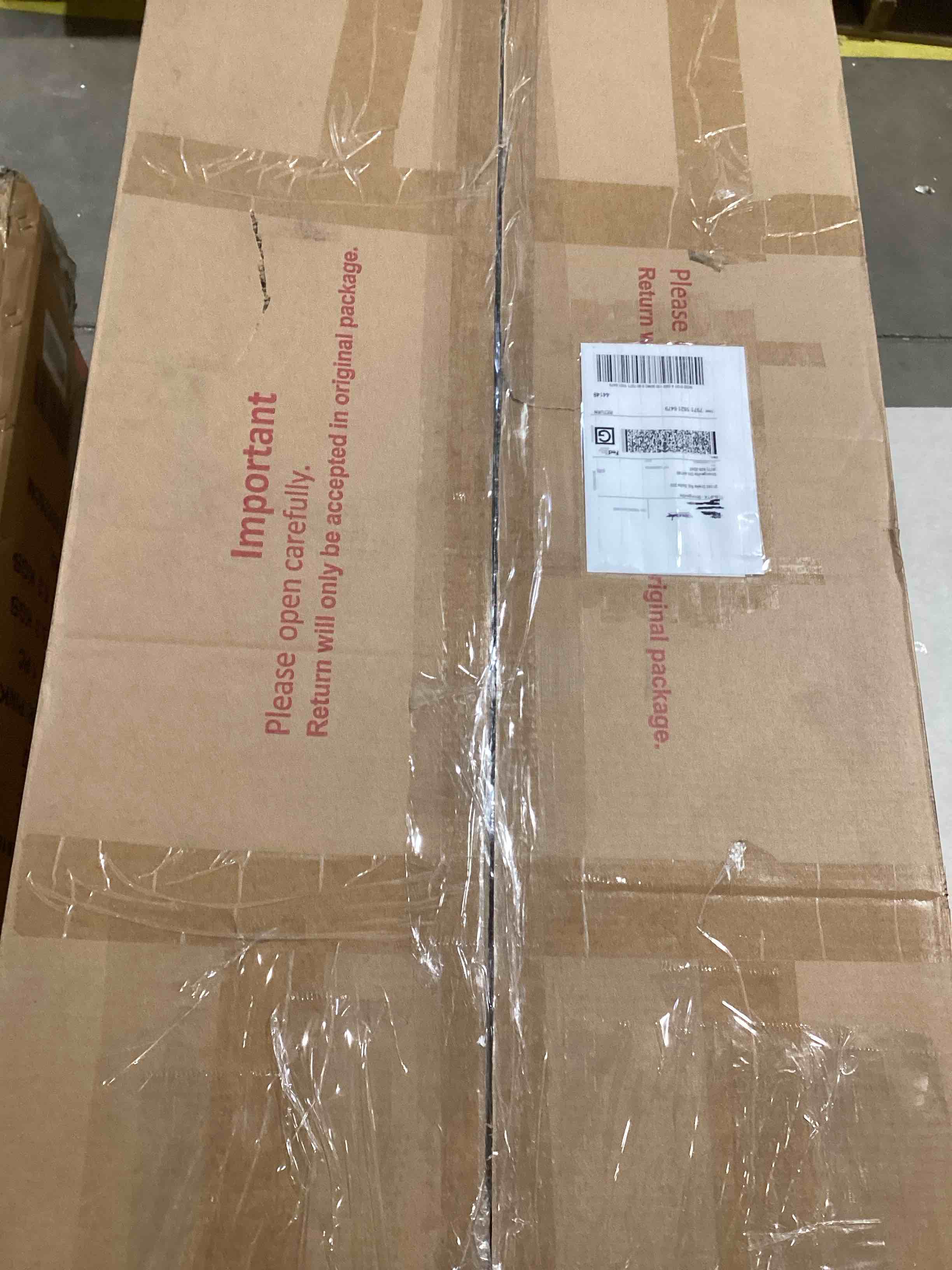 https://s3.amazonaws.com/lotting-images-prod/bidfta/PNK1518917_1741032546615.jpeg