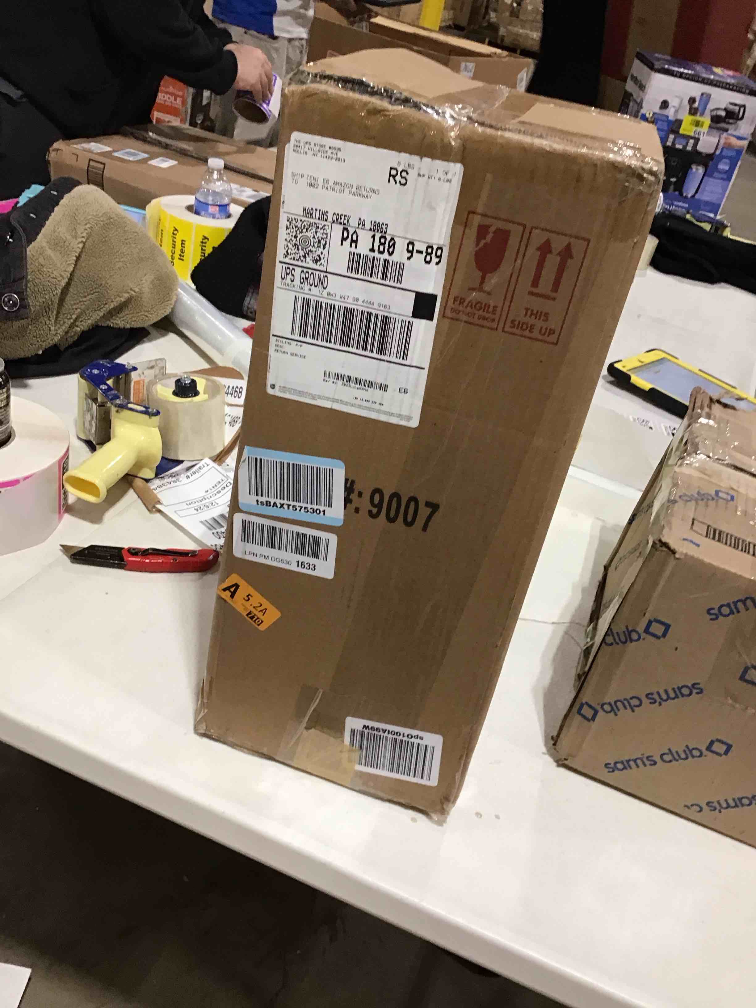 https://s3.amazonaws.com/lotting-images-prod/bidfta/PNK1519110_1733758203213.jpeg