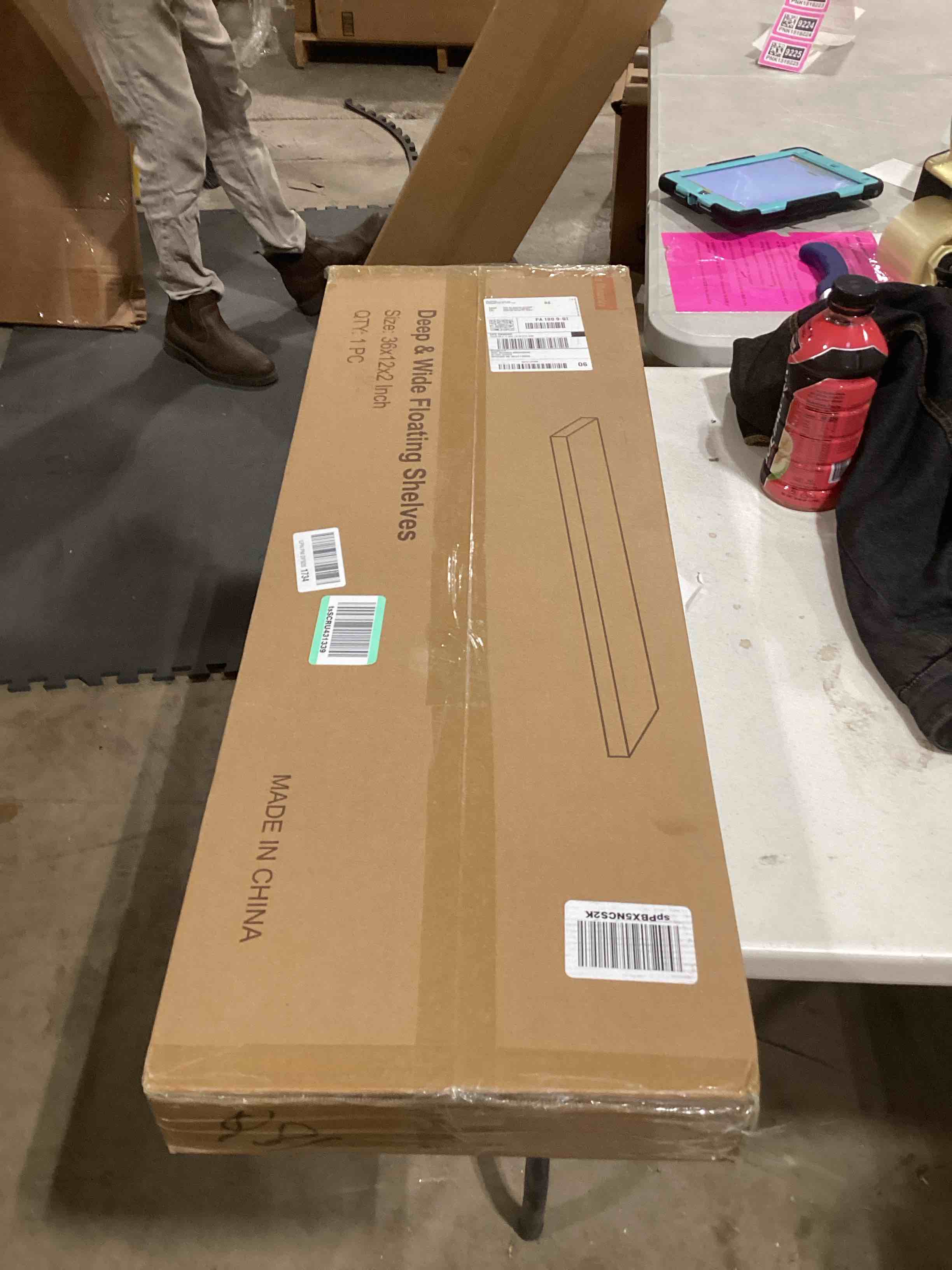 https://s3.amazonaws.com/lotting-images-prod/bidfta/PNK1519243_1733770751336.jpeg
