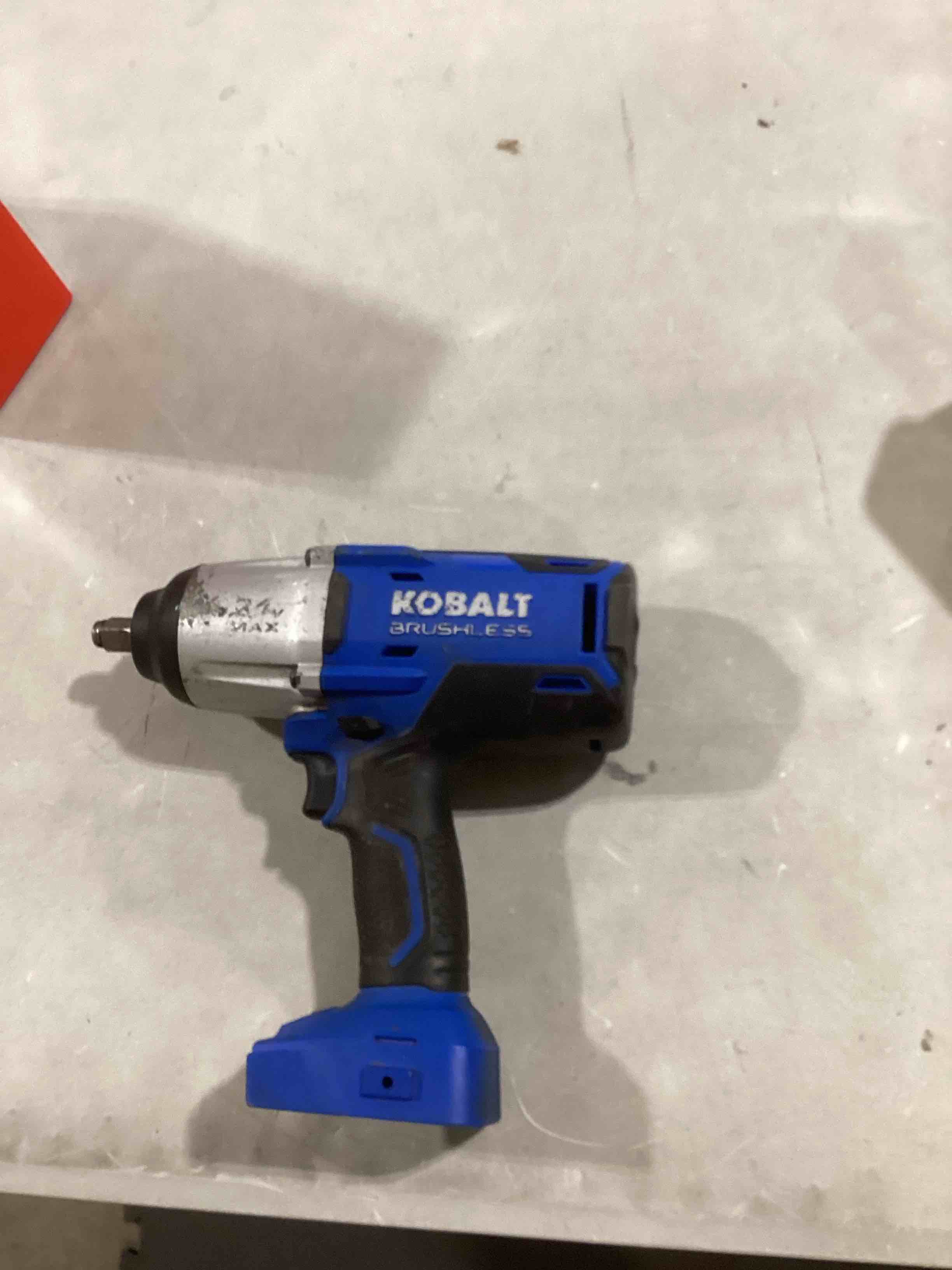 Kobalt KCW 5024B-03 24-Volt Max 1/2-in Drive Brushless Cordless Impact Wrench