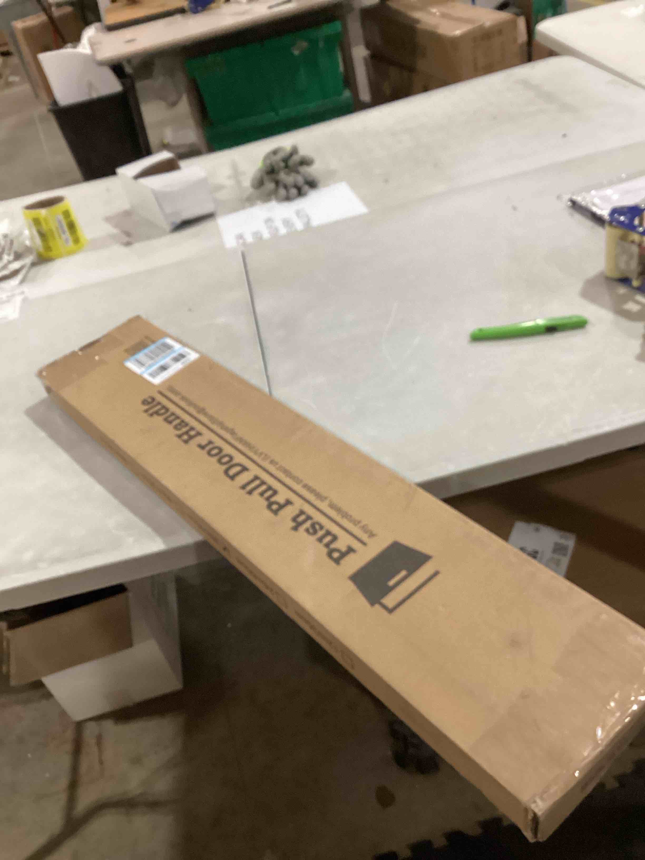 https://s3.amazonaws.com/lotting-images-prod/bidfta/PNK1520562_1735935628112.jpeg