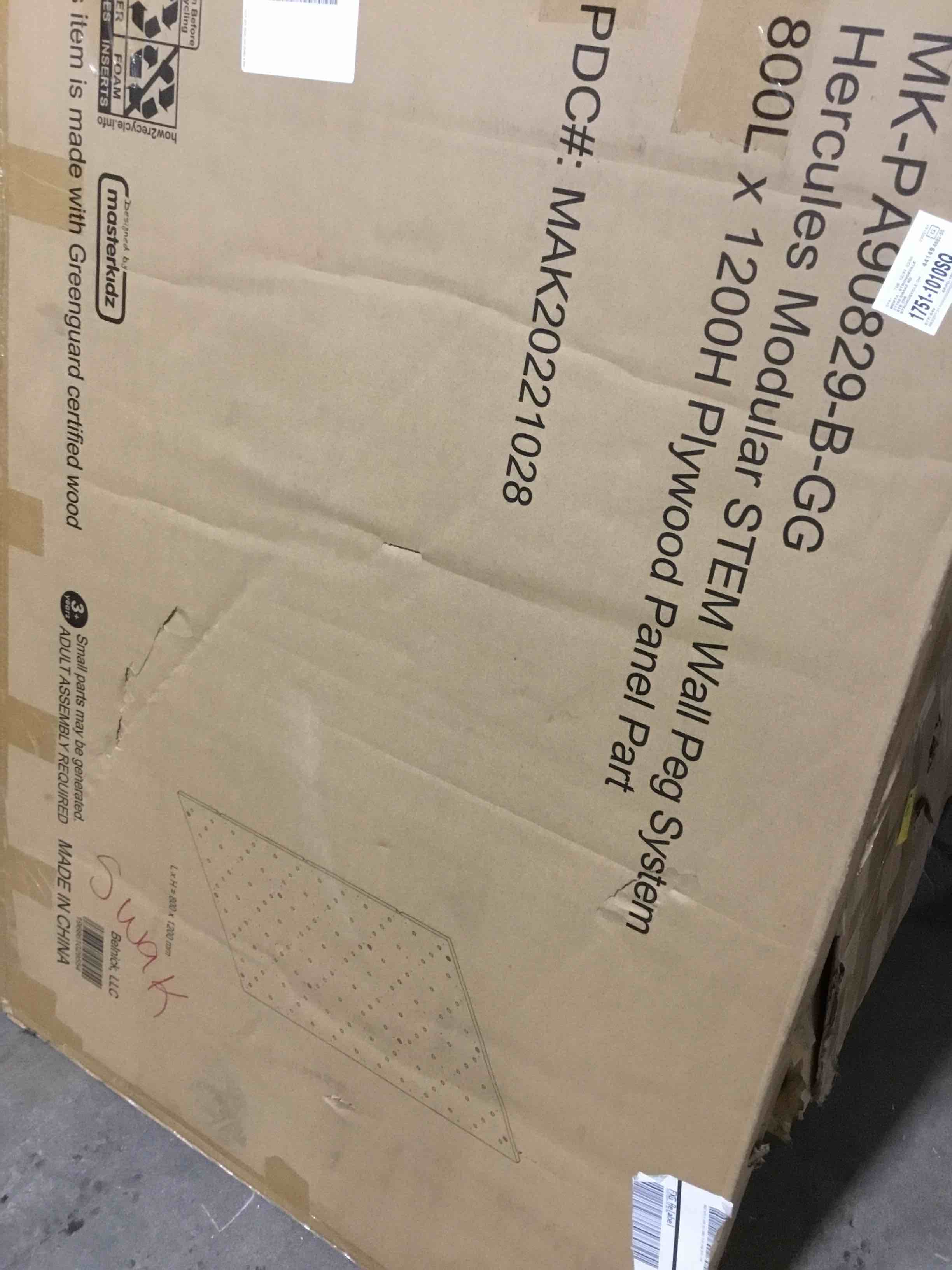 https://s3.amazonaws.com/lotting-images-prod/bidfta/PNK1520710_1736338766234.jpeg