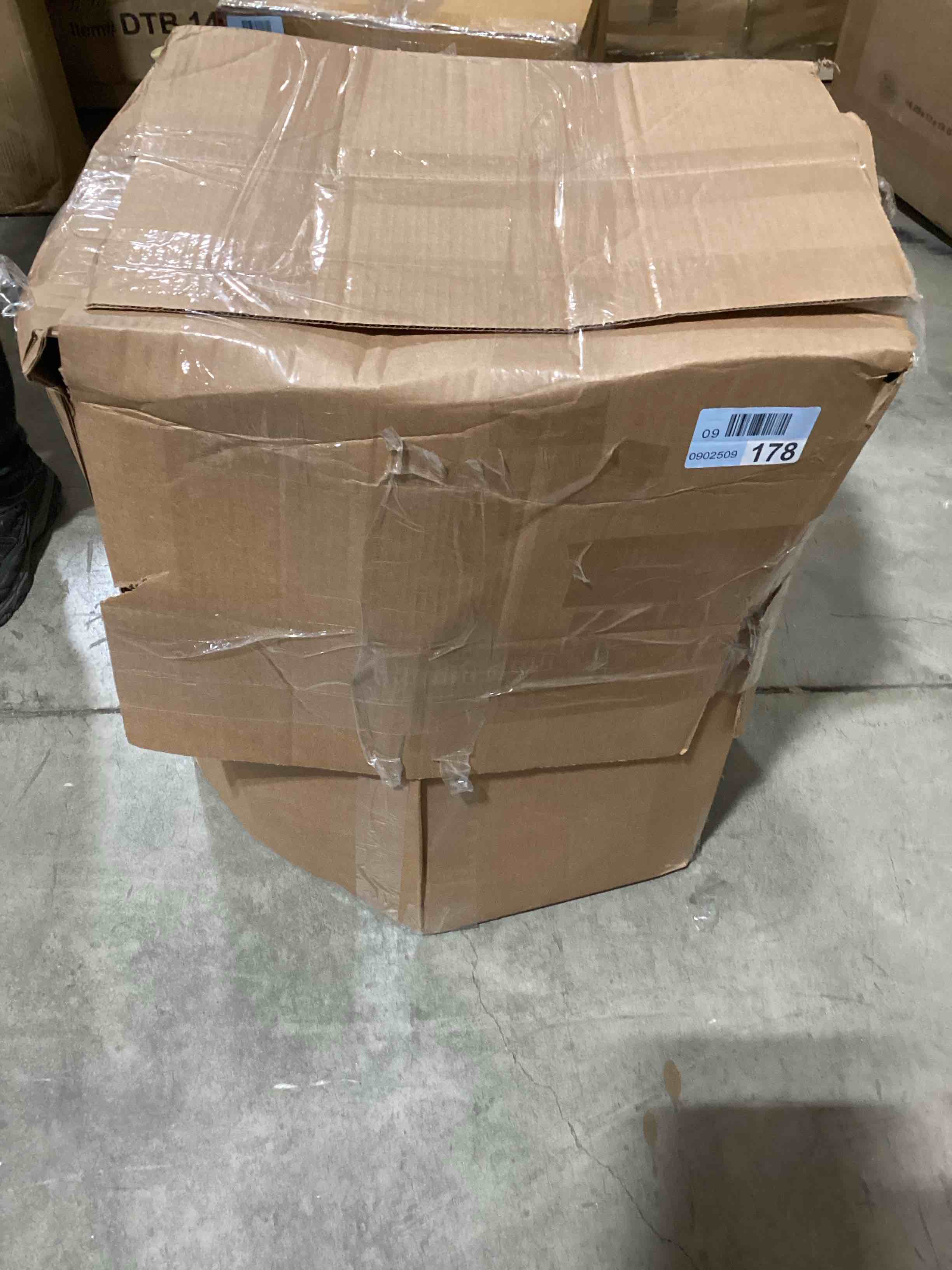 https://s3.amazonaws.com/lotting-images-prod/bidfta/PNK1521060_1737728457838.jpeg