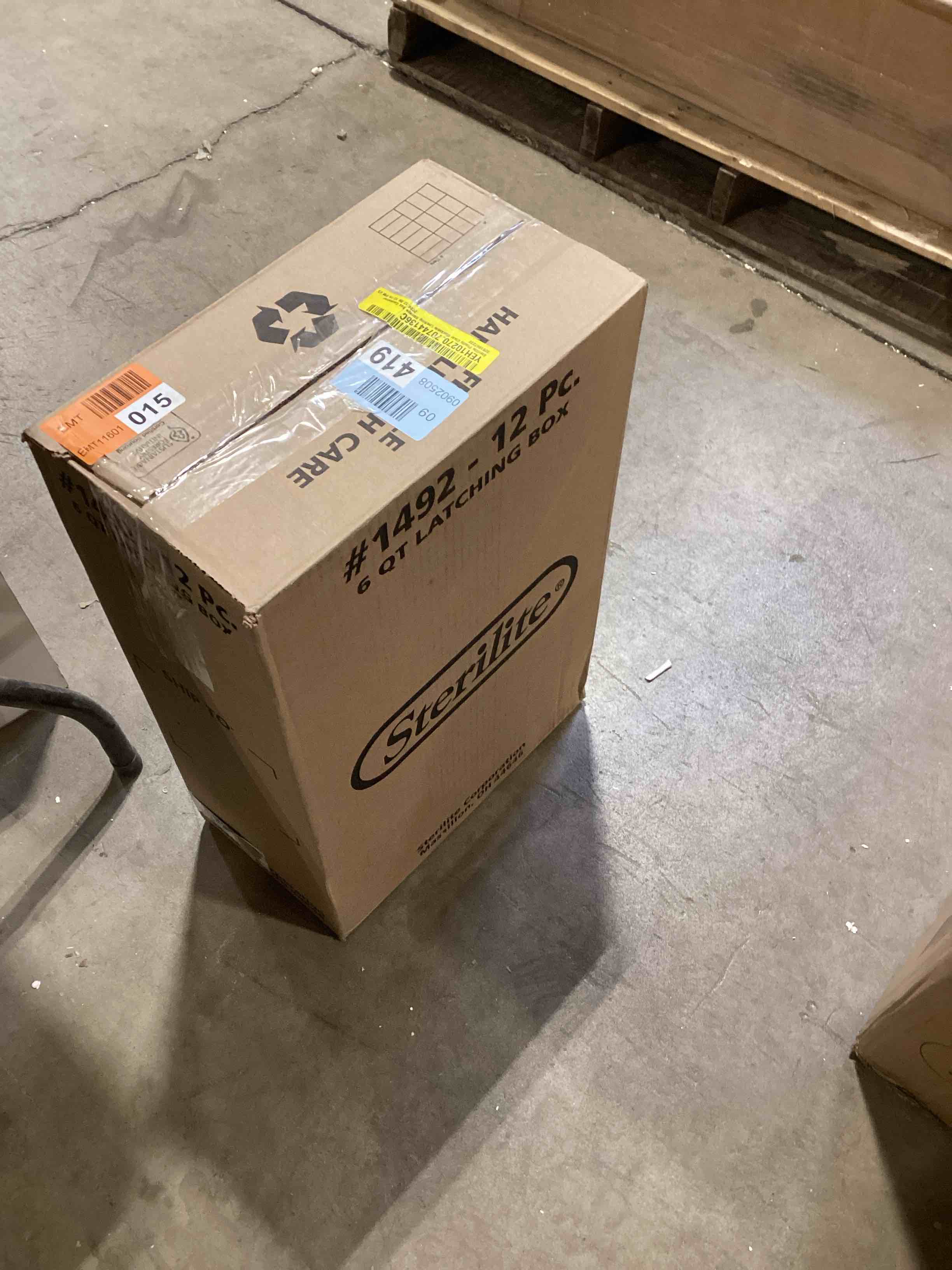 https://s3.amazonaws.com/lotting-images-prod/bidfta/PNK1521459_1738610885363.jpeg