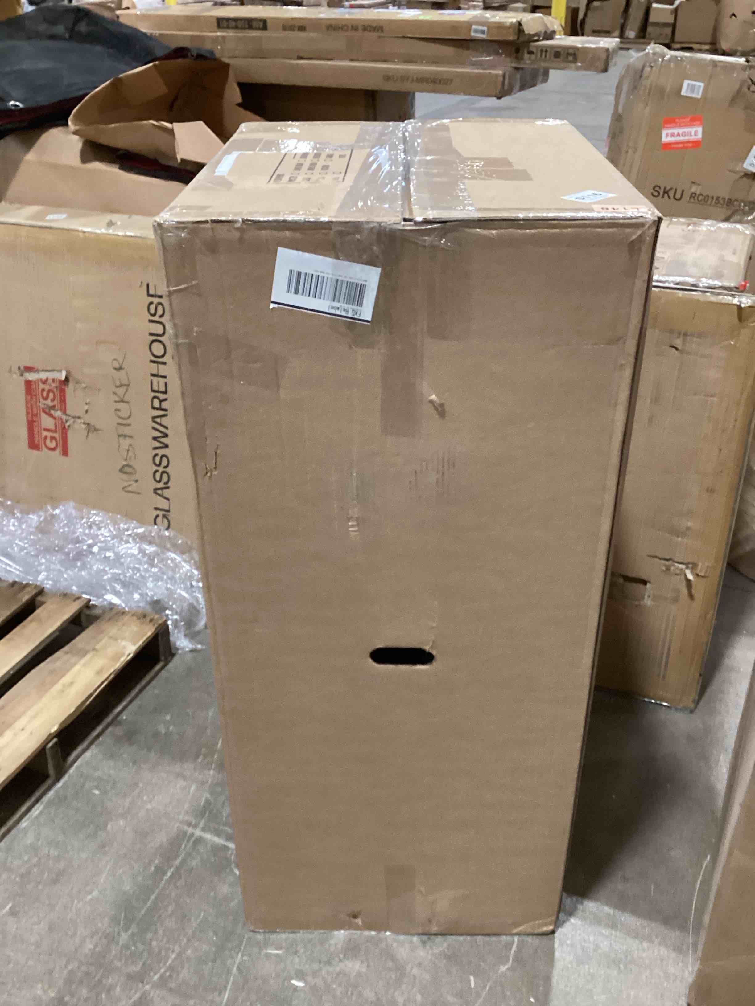 https://s3.amazonaws.com/lotting-images-prod/bidfta/PNK1521653_1738945880657.jpeg