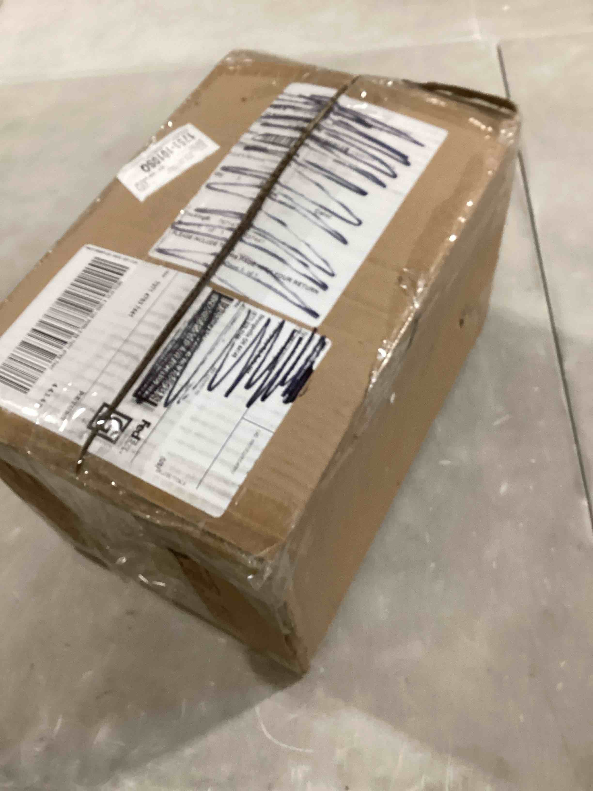 https://s3.amazonaws.com/lotting-images-prod/bidfta/PNK1521814_1739305044270.jpeg