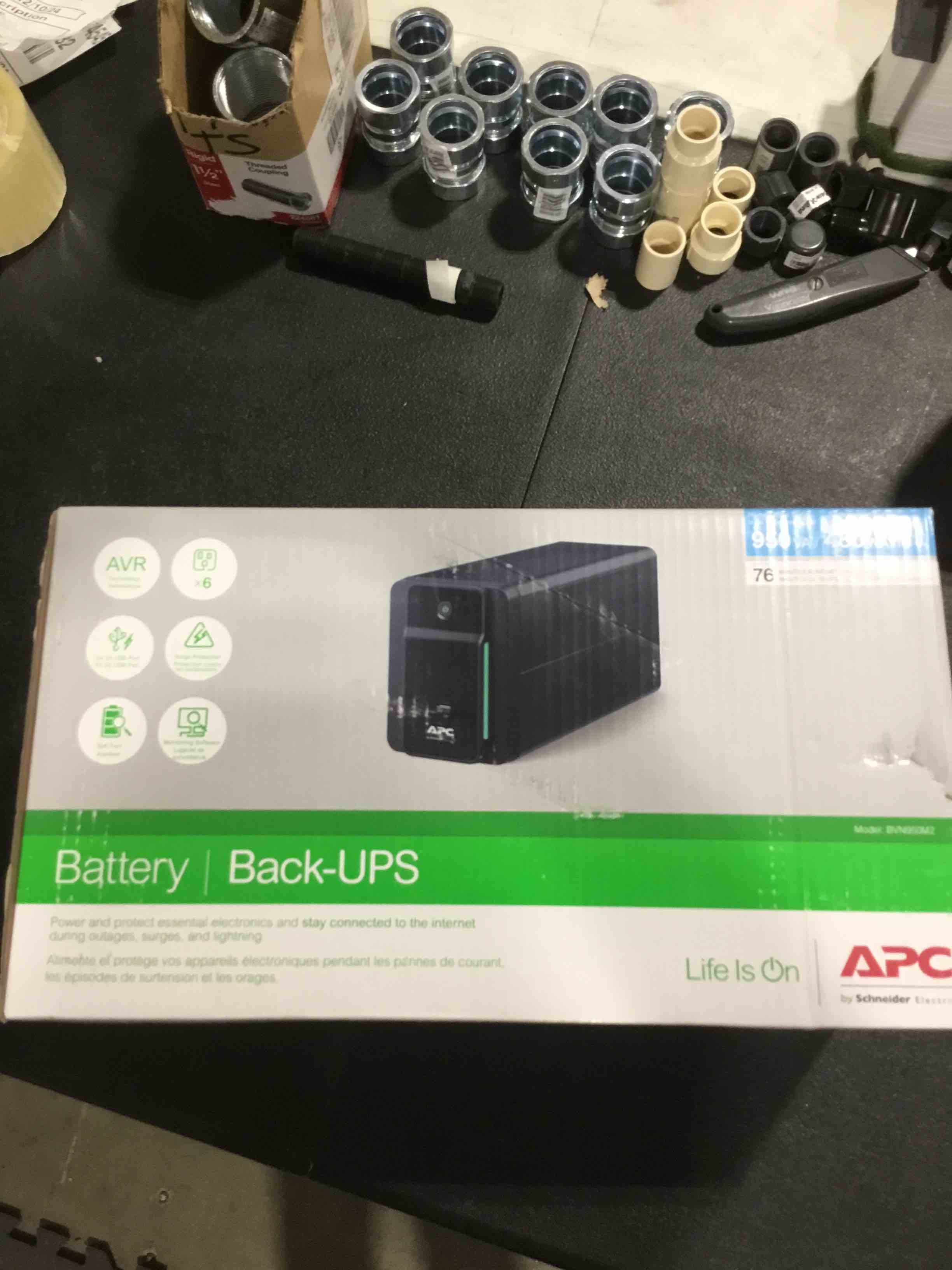 https://s3.amazonaws.com/lotting-images-prod/bidfta/PNK1522071_1733944979596.jpeg