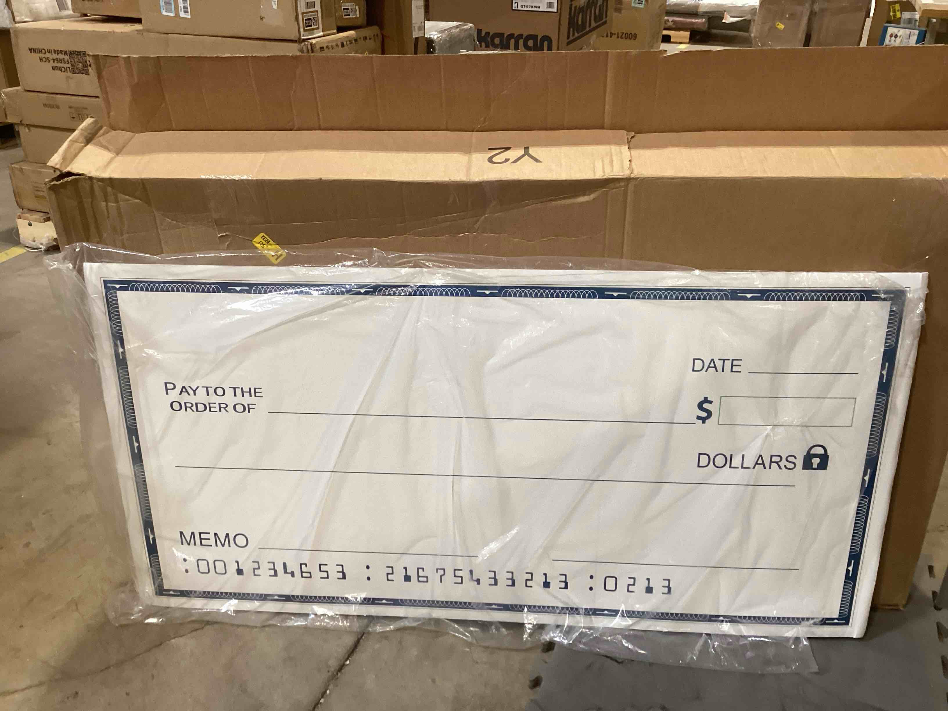 https://s3.amazonaws.com/lotting-images-prod/bidfta/PNK1523438_1739813727117.jpeg