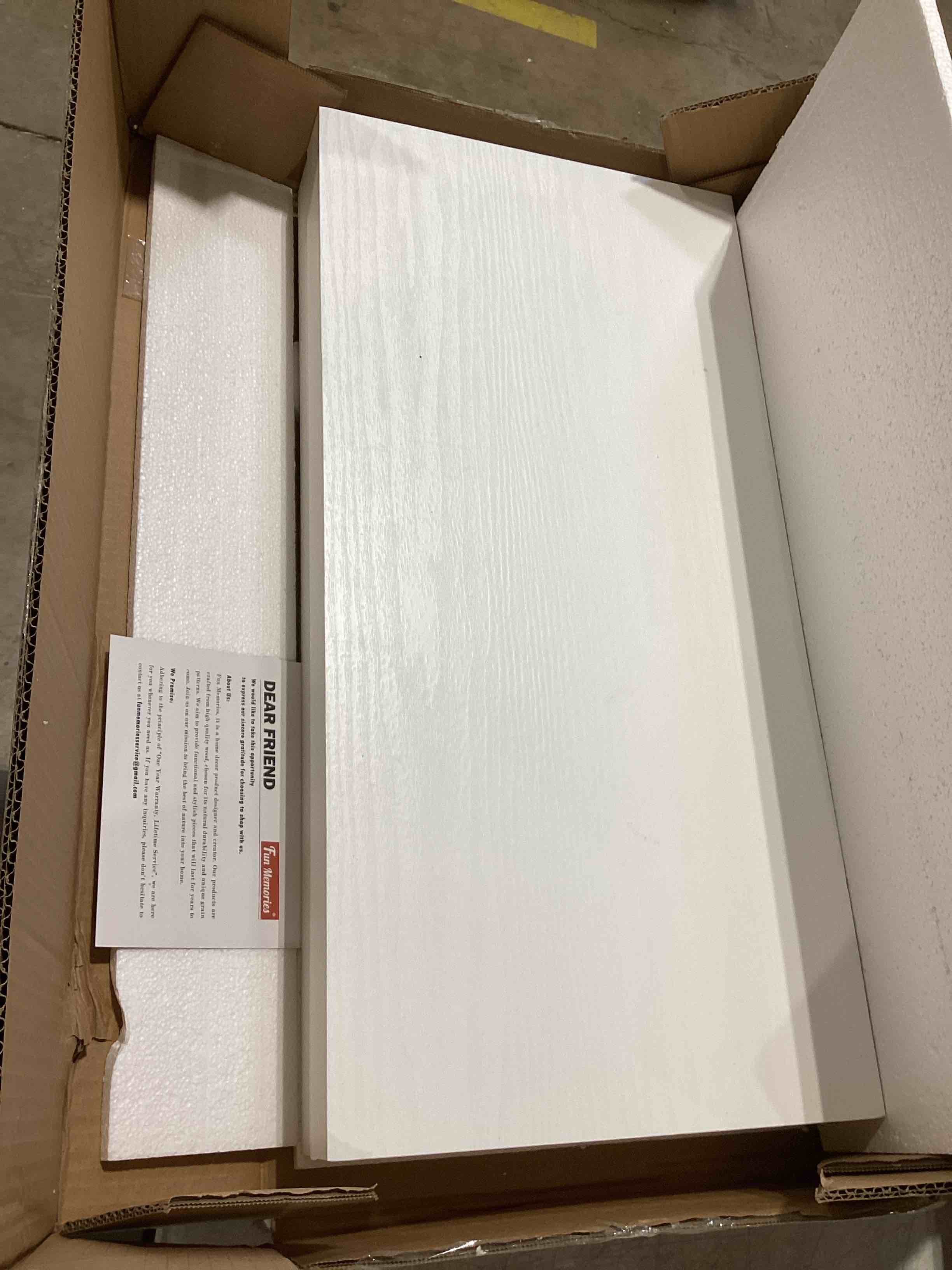 https://s3.amazonaws.com/lotting-images-prod/bidfta/PNK1523776_1740407591323.jpeg