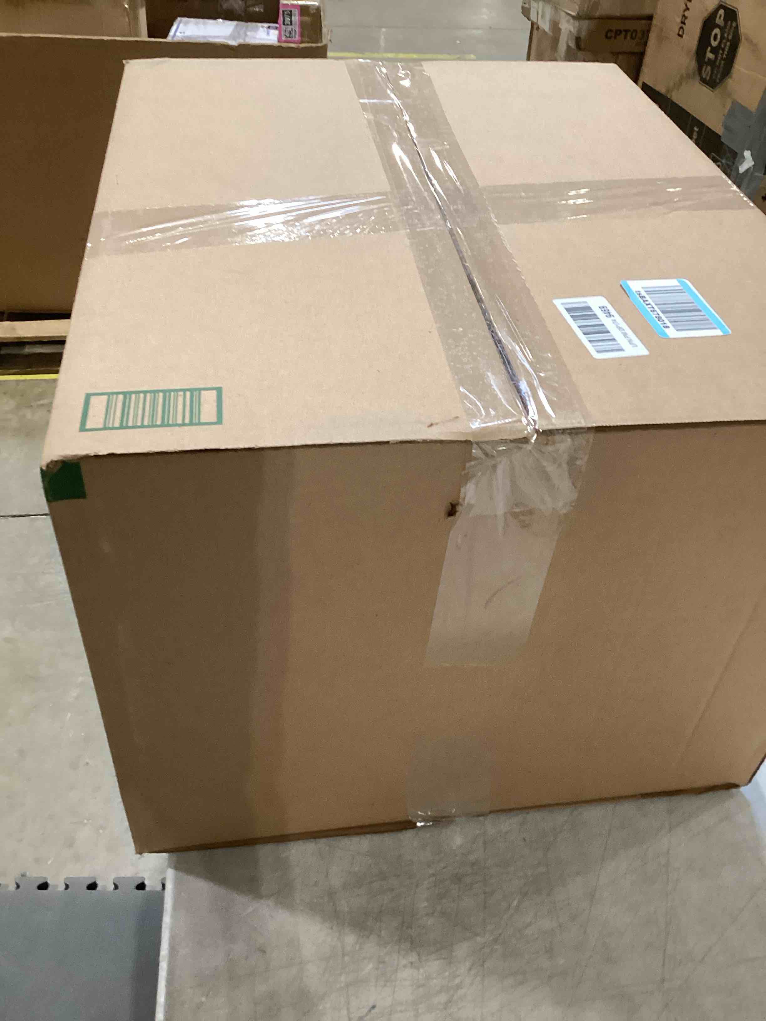 https://s3.amazonaws.com/lotting-images-prod/bidfta/PNK1523976_1740499971673.jpeg