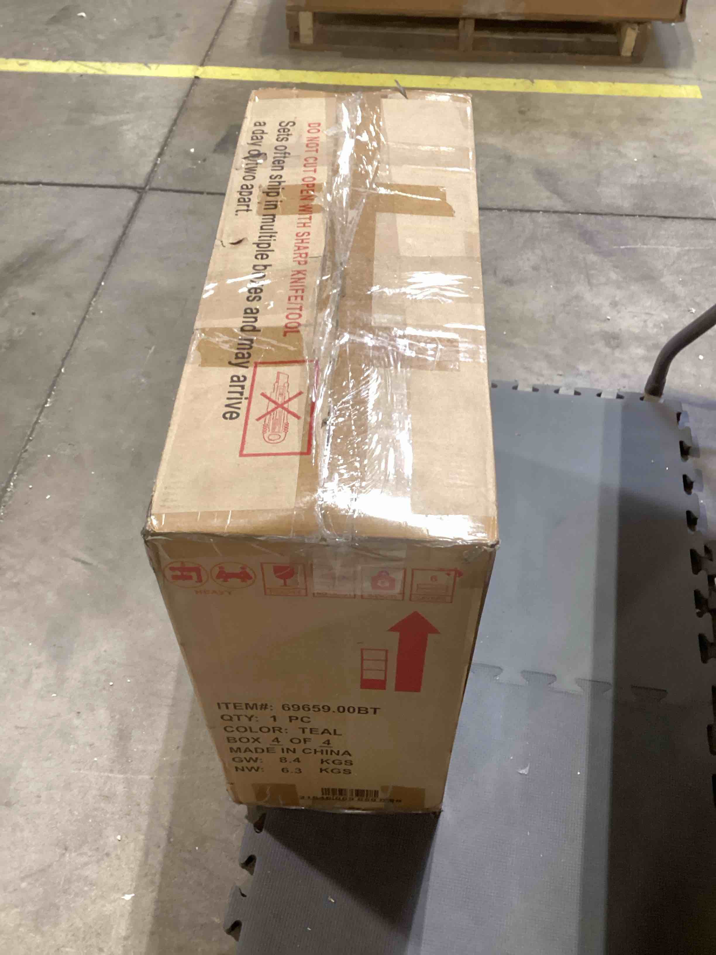 https://s3.amazonaws.com/lotting-images-prod/bidfta/PNK1524122_1740587987096.jpeg