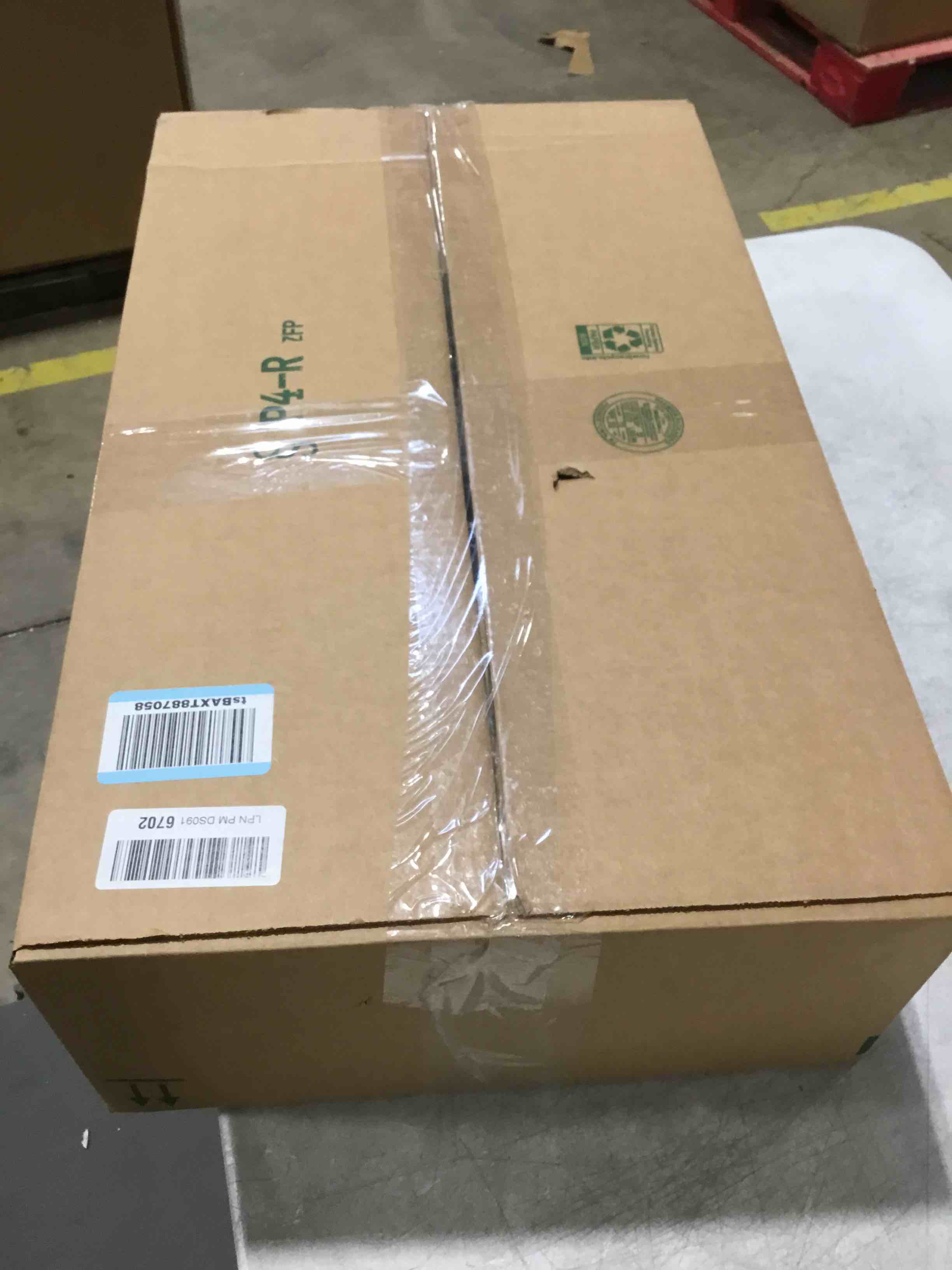 https://s3.amazonaws.com/lotting-images-prod/bidfta/PNK1524140_1740593947296.jpeg
