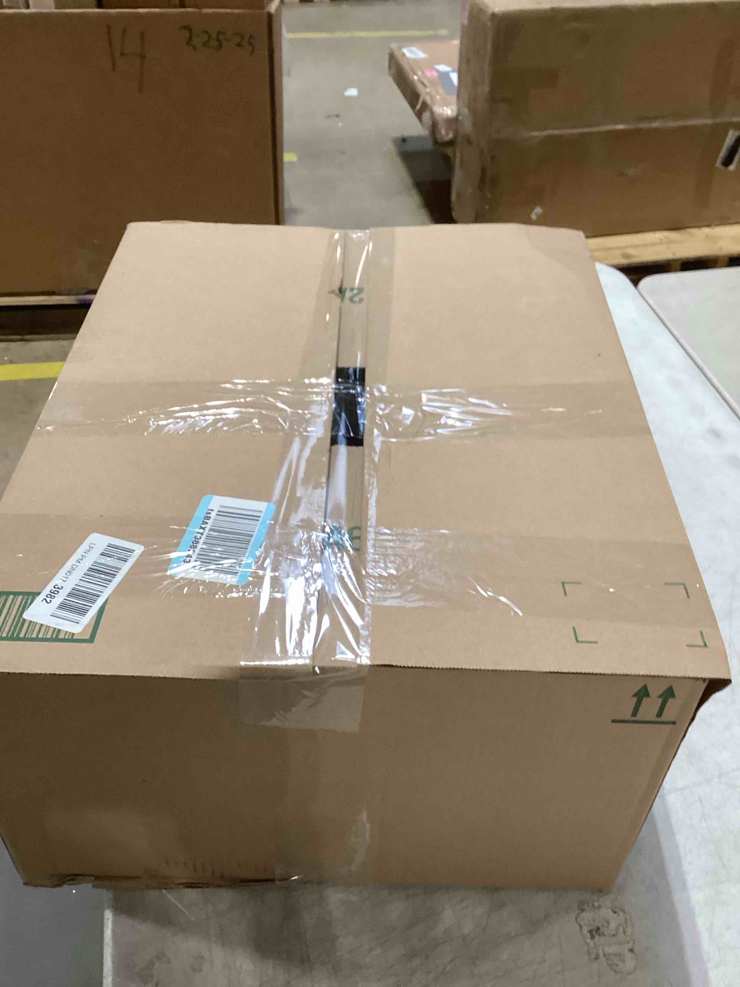 https://s3.amazonaws.com/lotting-images-prod/bidfta/PNK1524692_1741205774032.jpeg
