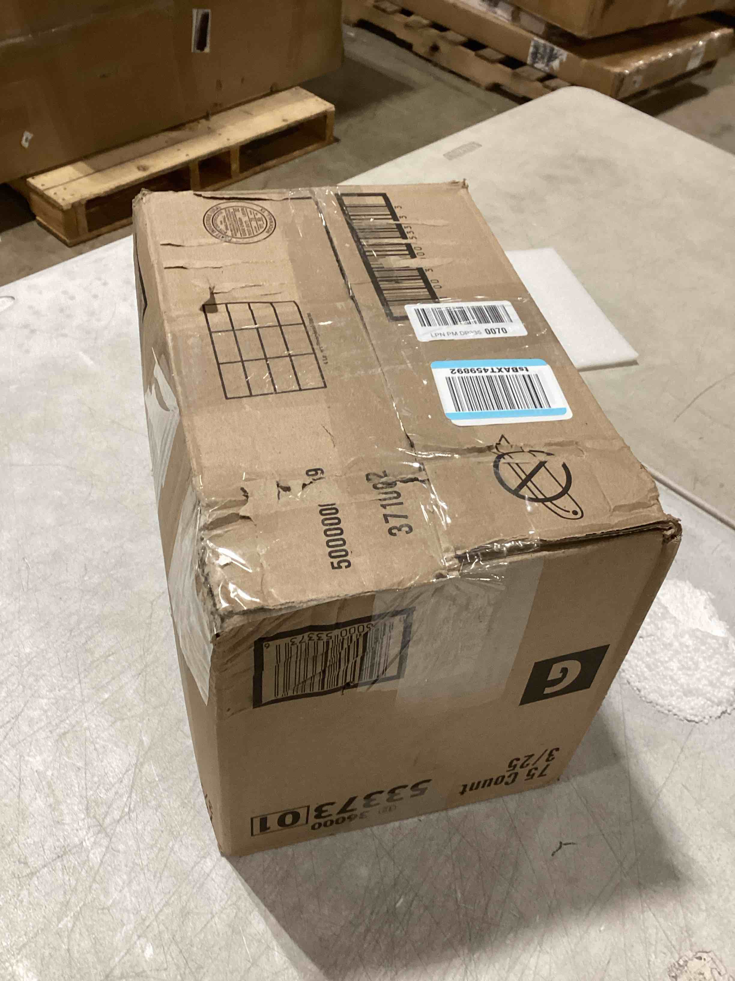 https://s3.amazonaws.com/lotting-images-prod/bidfta/PNK1524714_1741265346714.jpeg