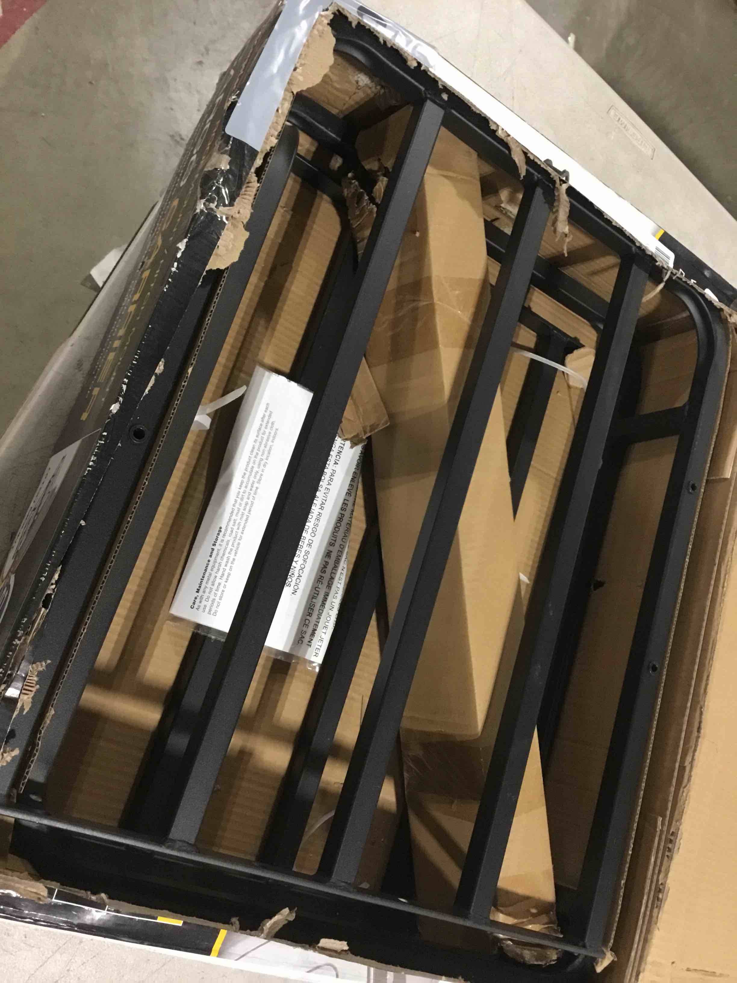 https://s3.amazonaws.com/lotting-images-prod/bidfta/PNK1524971_1742215392884.jpeg