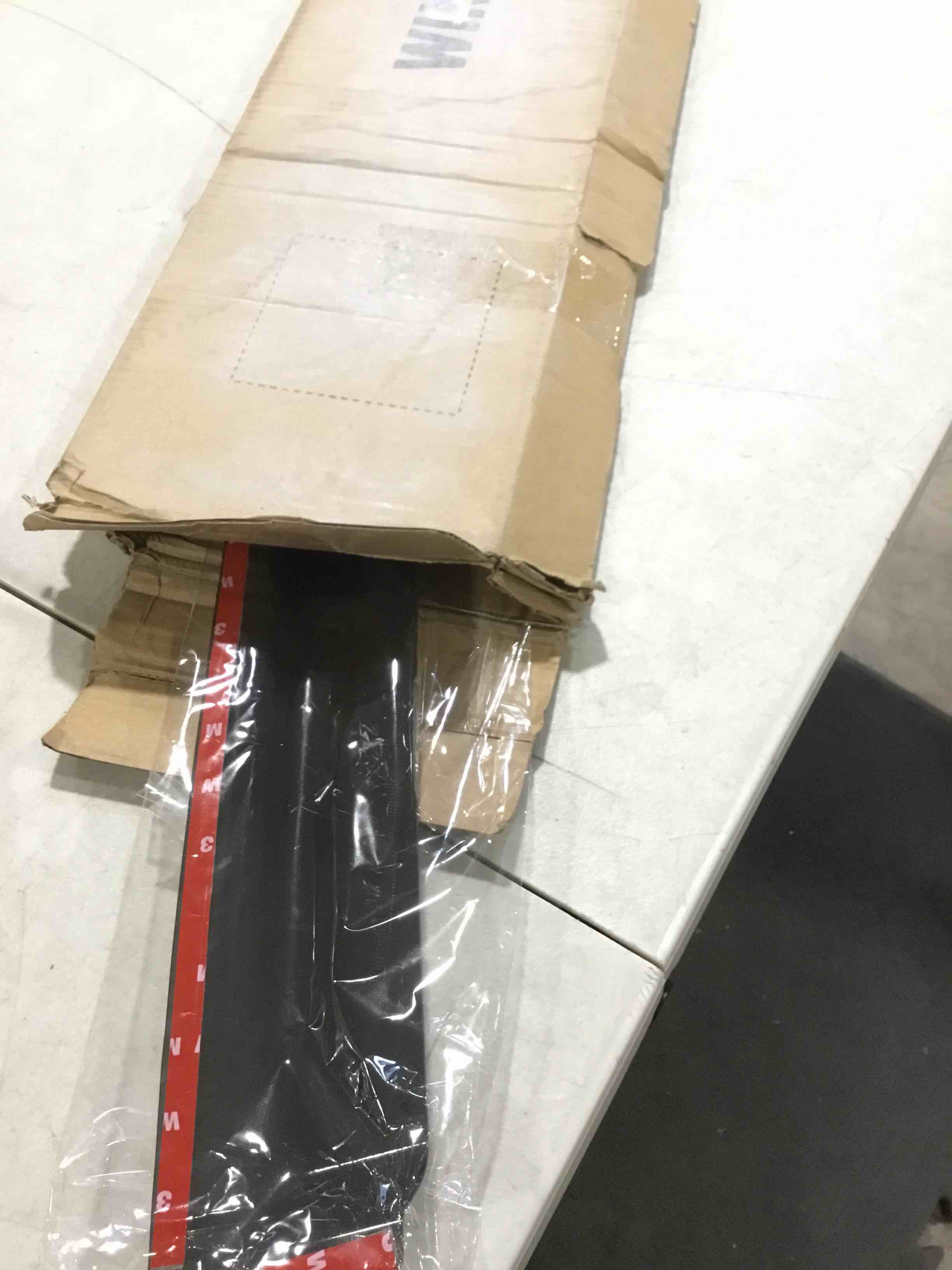 https://s3.amazonaws.com/lotting-images-prod/bidfta/PNK1525954_1736179556167.jpeg