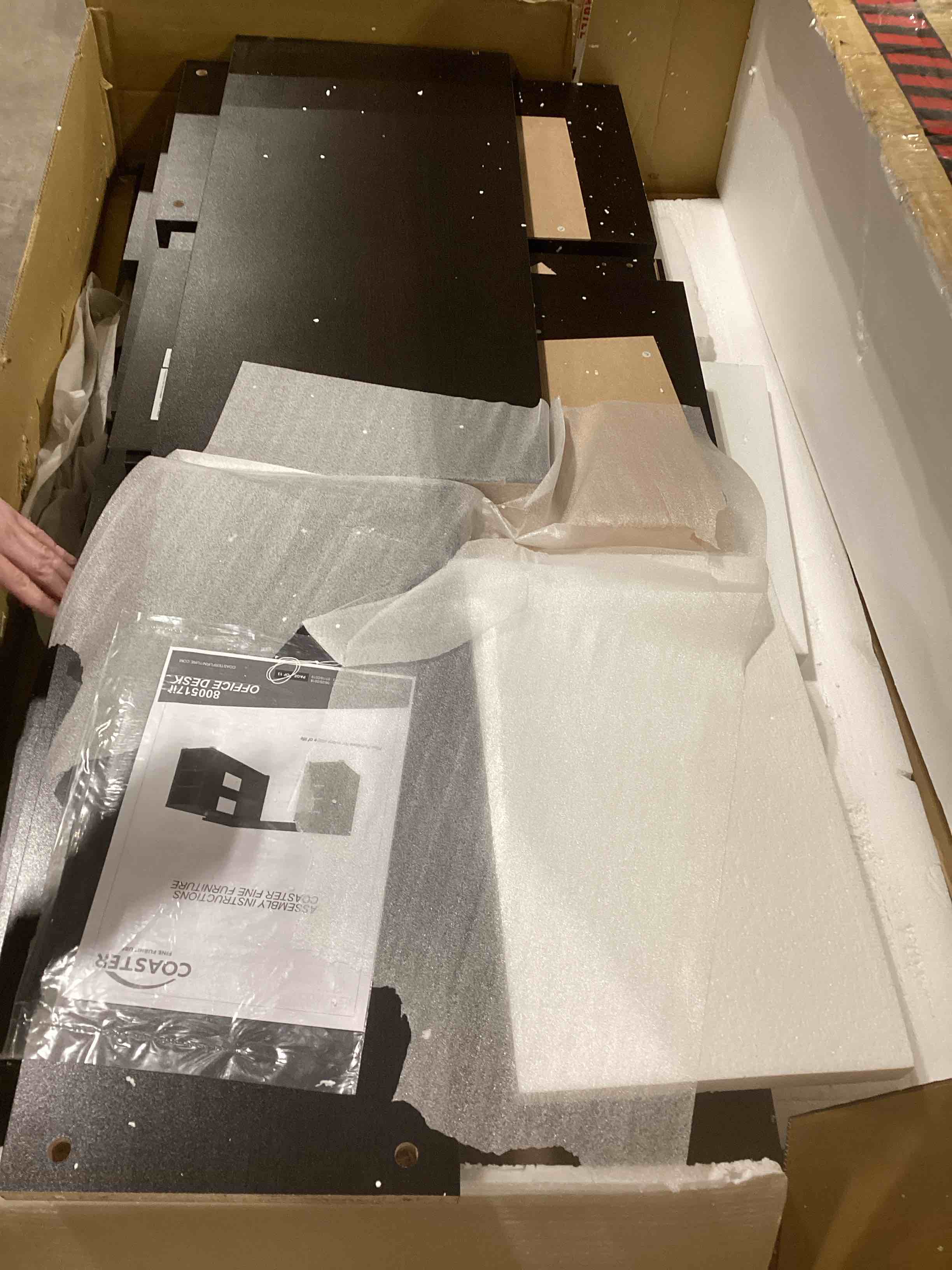 https://s3.amazonaws.com/lotting-images-prod/bidfta/PNK1526019_1736197889462.jpeg