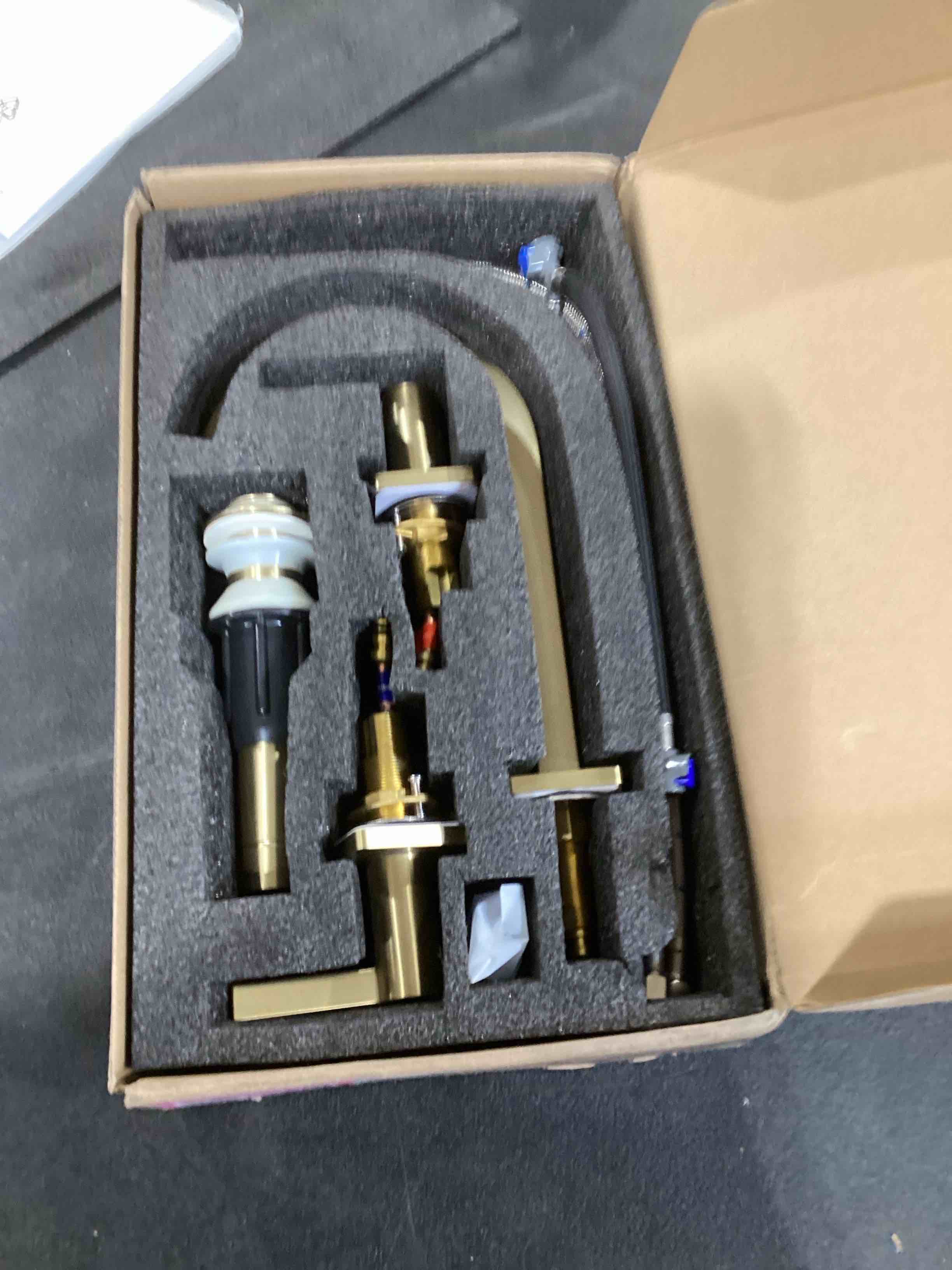 Wf-188-110104-bg Brushed Gold Bathroom Faucet, 8 Inch Brass Widespread Bathroom Sink Faucet 3 Holes