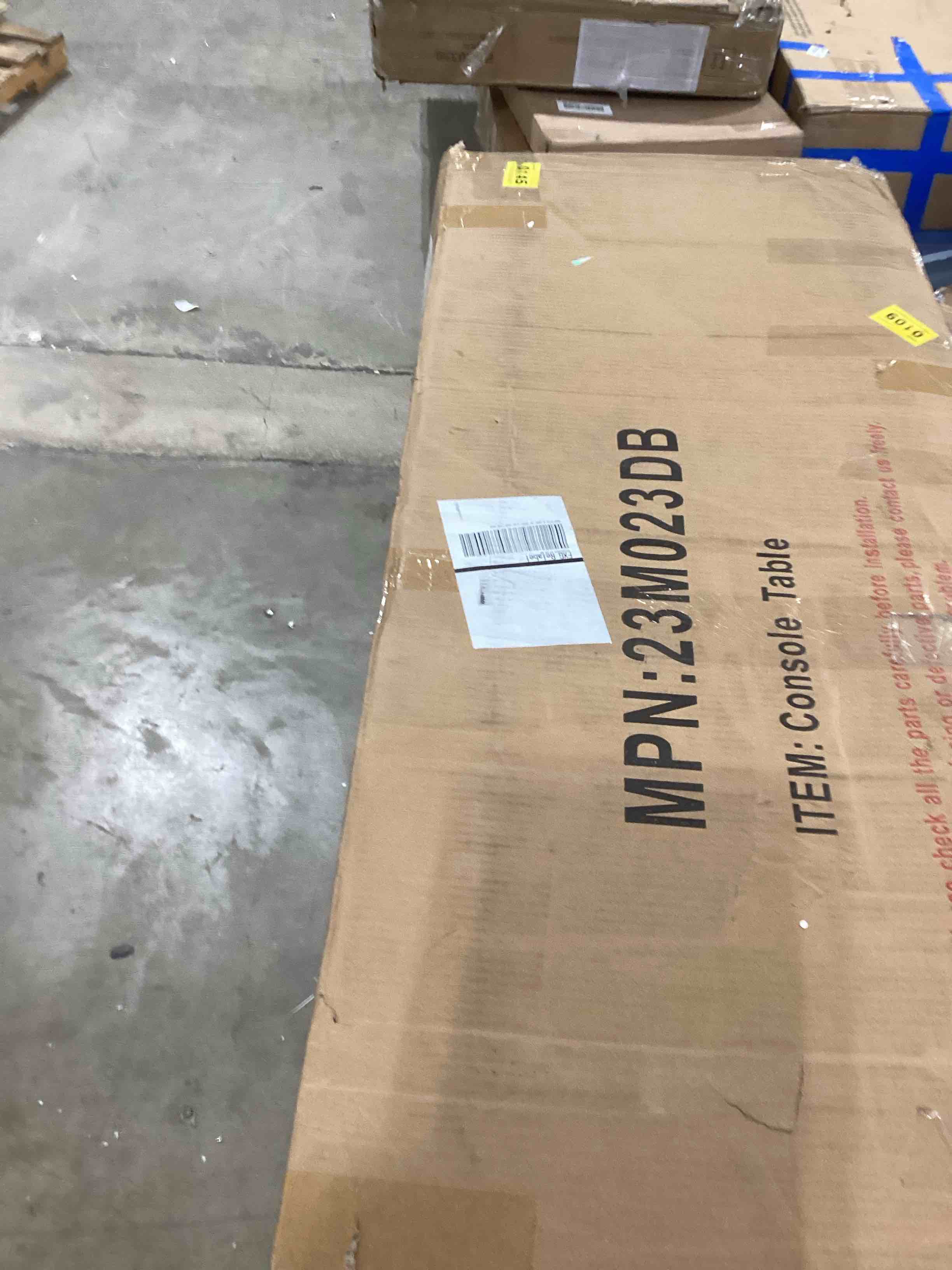 https://s3.amazonaws.com/lotting-images-prod/bidfta/PNK1526863_1739201286944.jpeg