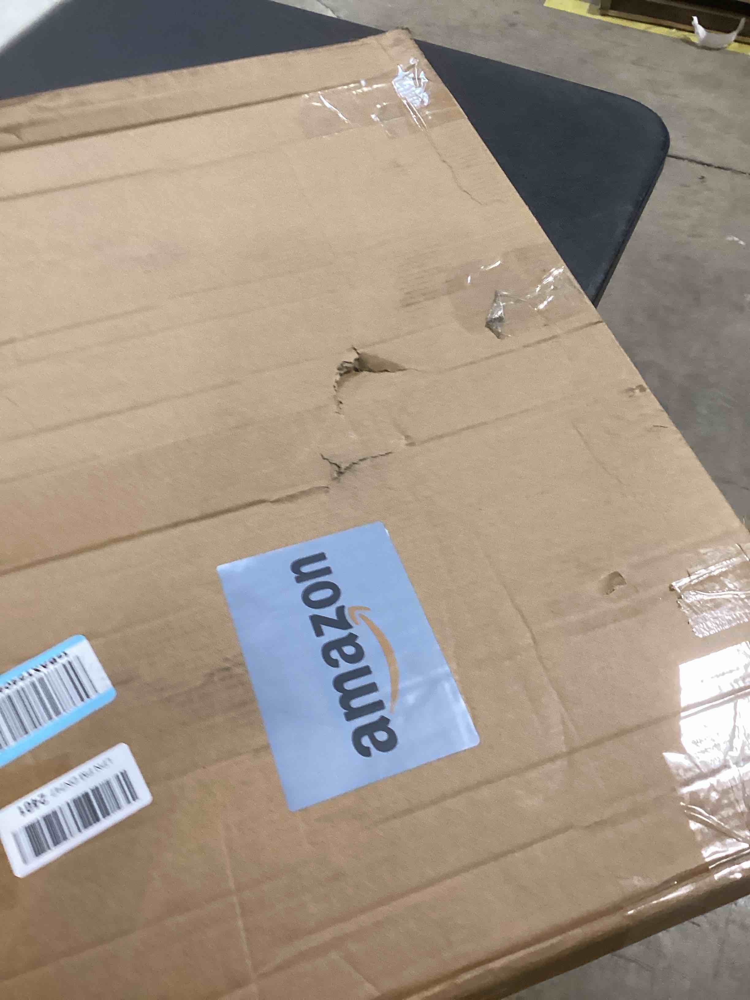 https://s3.amazonaws.com/lotting-images-prod/bidfta/PNK1527965_1740749206958.jpeg