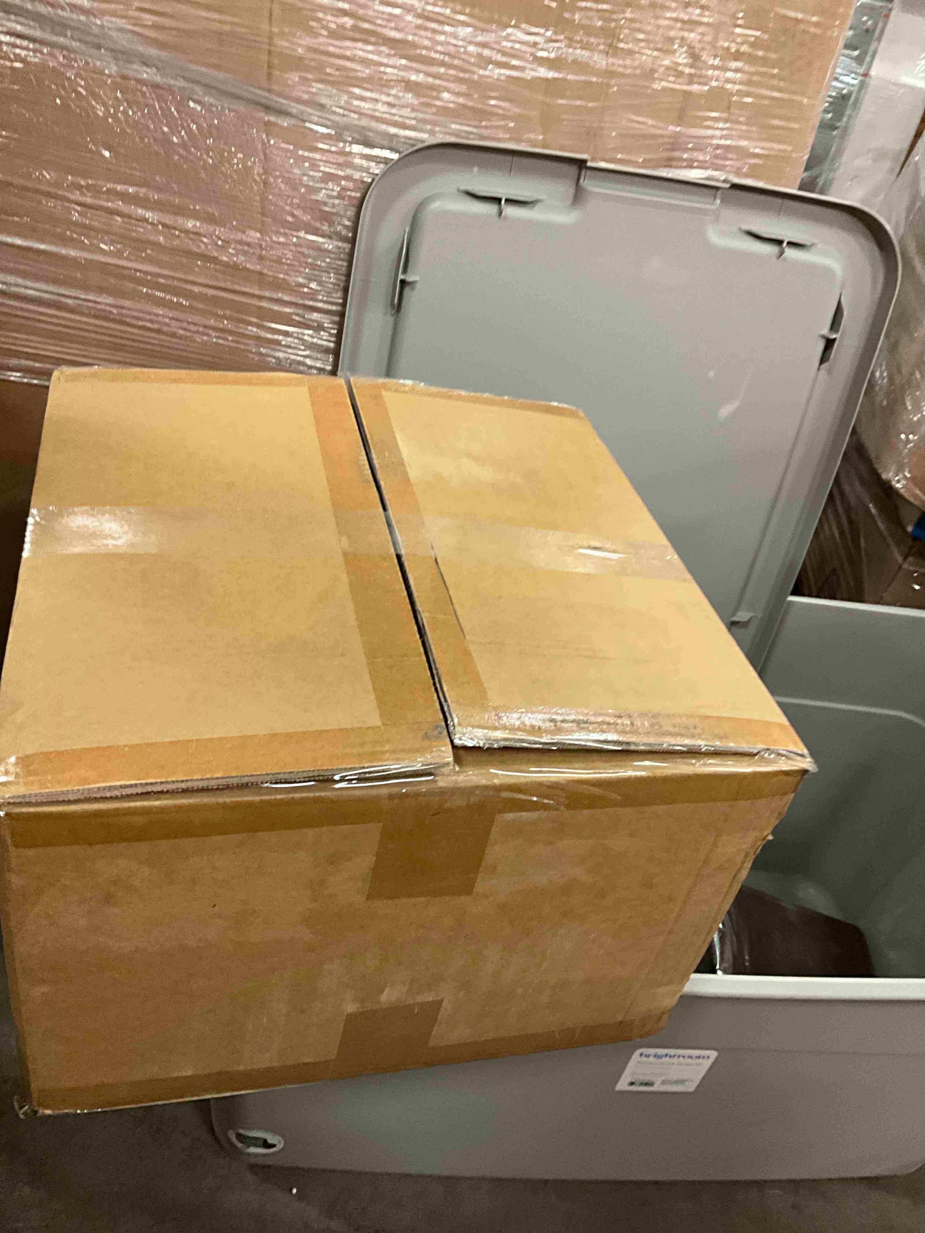https://s3.amazonaws.com/lotting-images-prod/bidfta/PNK1533924_1750881989047.jpeg