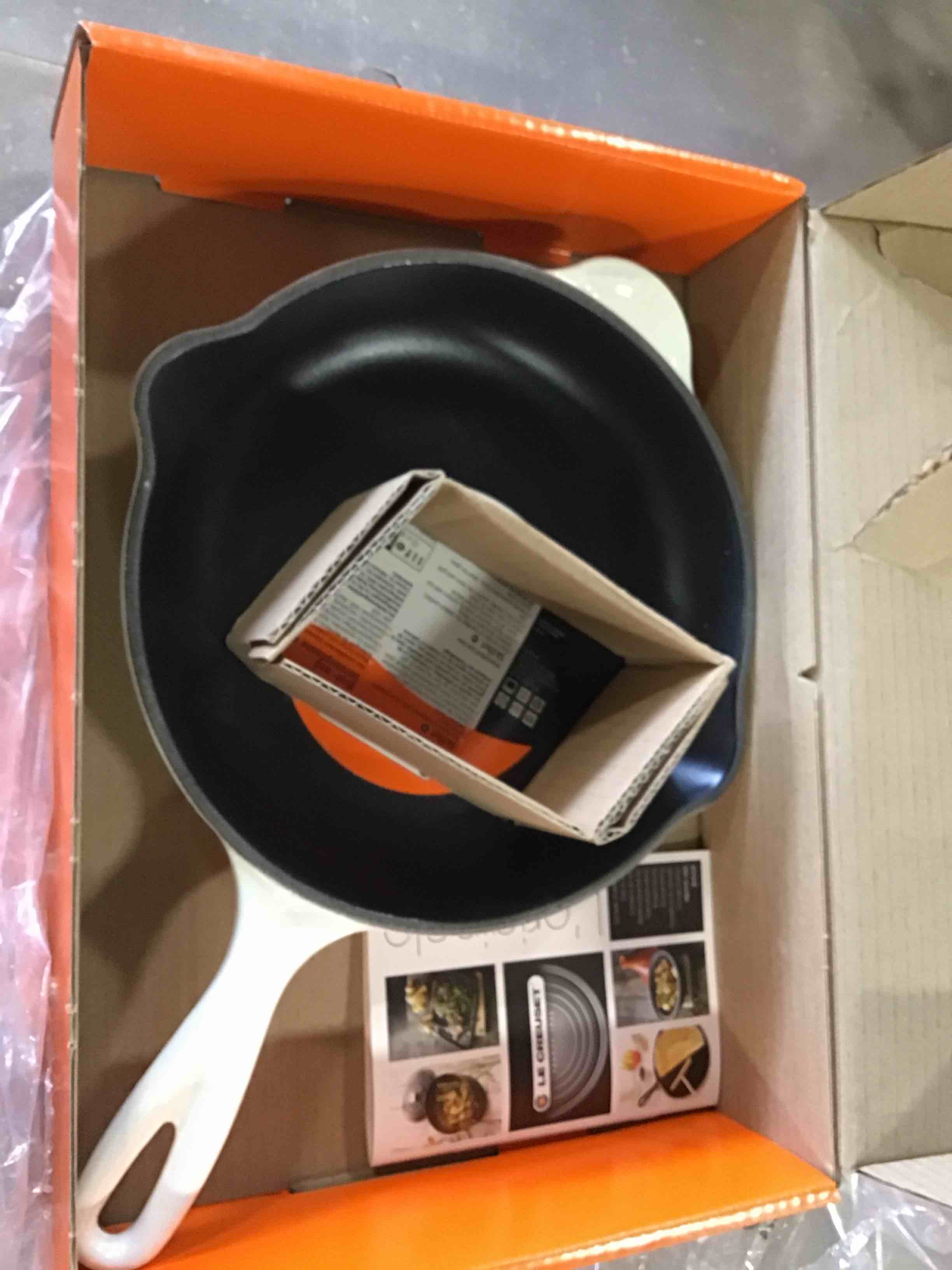 https://s3.amazonaws.com/lotting-images-prod/bidfta/PNK1552492_1733165423479.jpeg