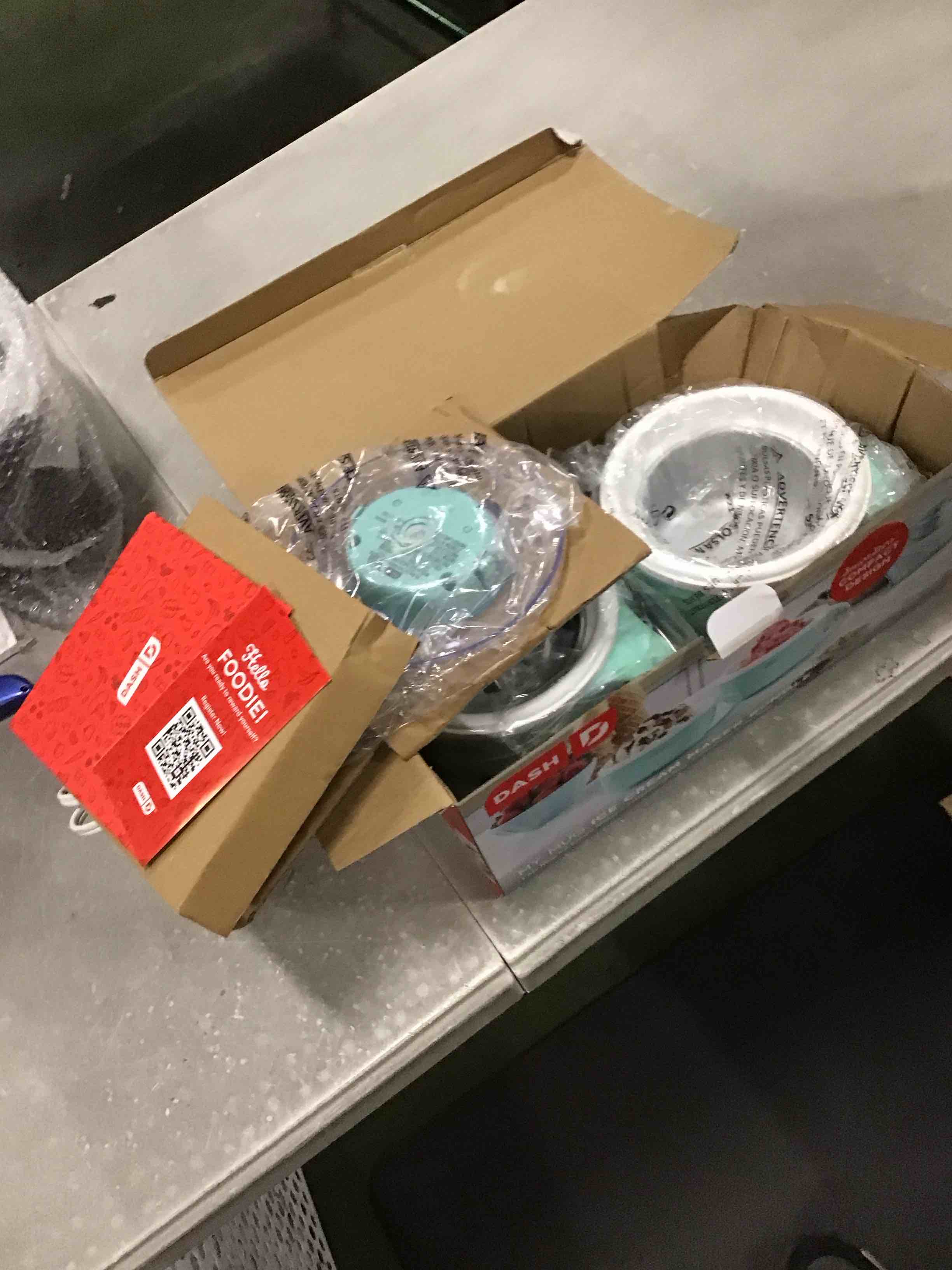 https://s3.amazonaws.com/lotting-images-prod/bidfta/PNK1553086_1733400694574.jpeg