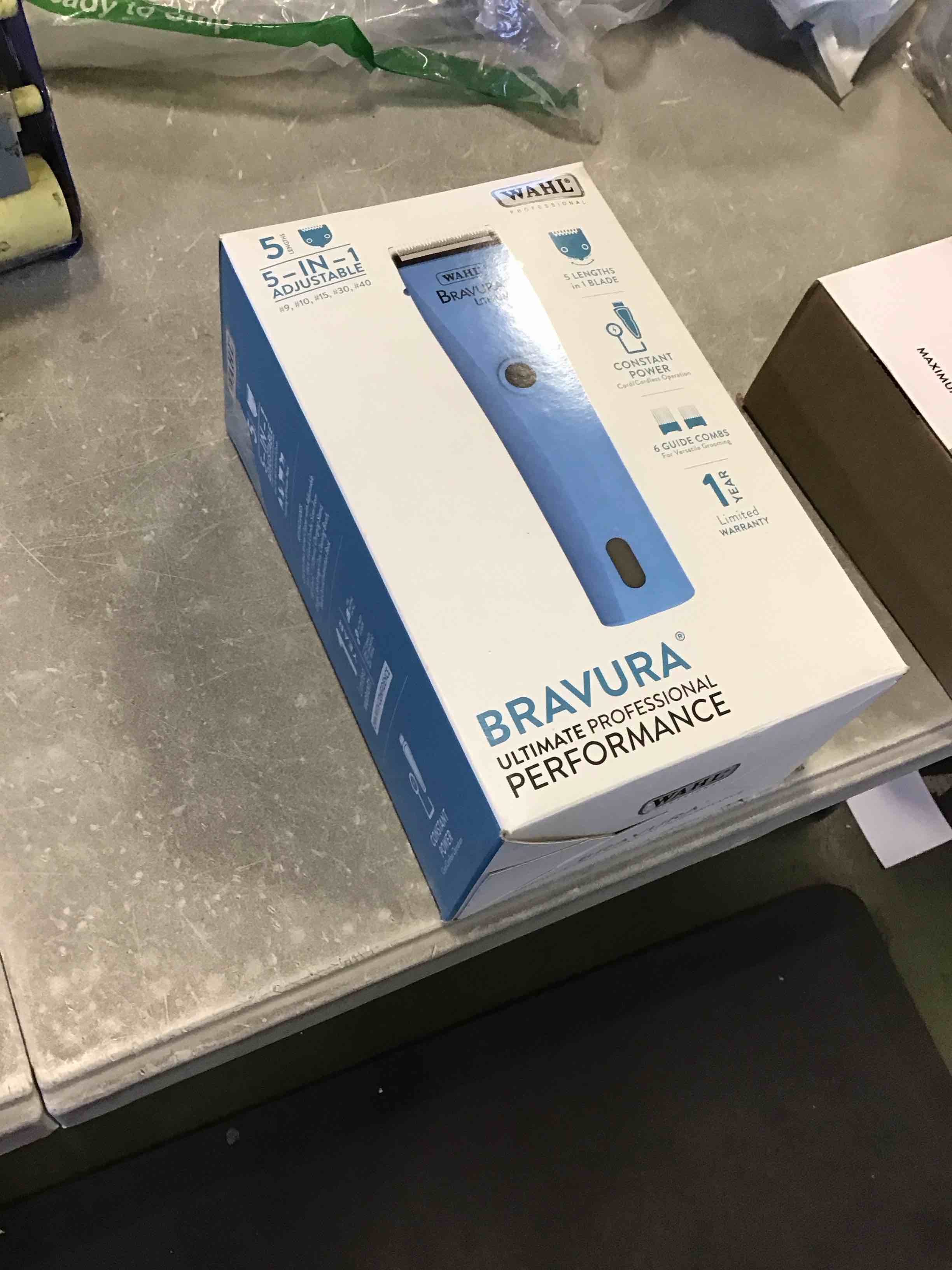 https://s3.amazonaws.com/lotting-images-prod/bidfta/PNK1553169_1733417350793.jpeg
