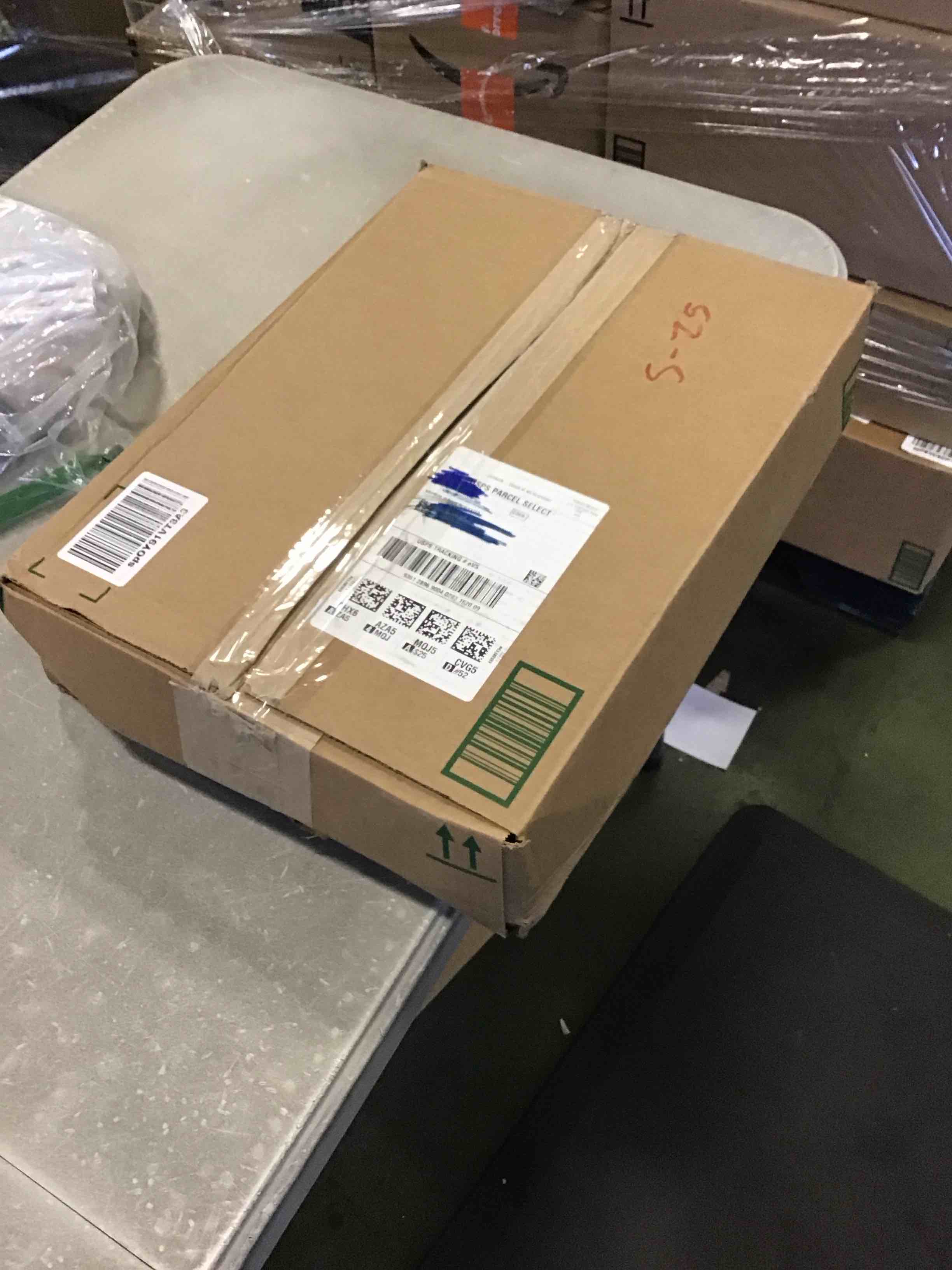 https://s3.amazonaws.com/lotting-images-prod/bidfta/PNK1553180_1733422535333.jpeg