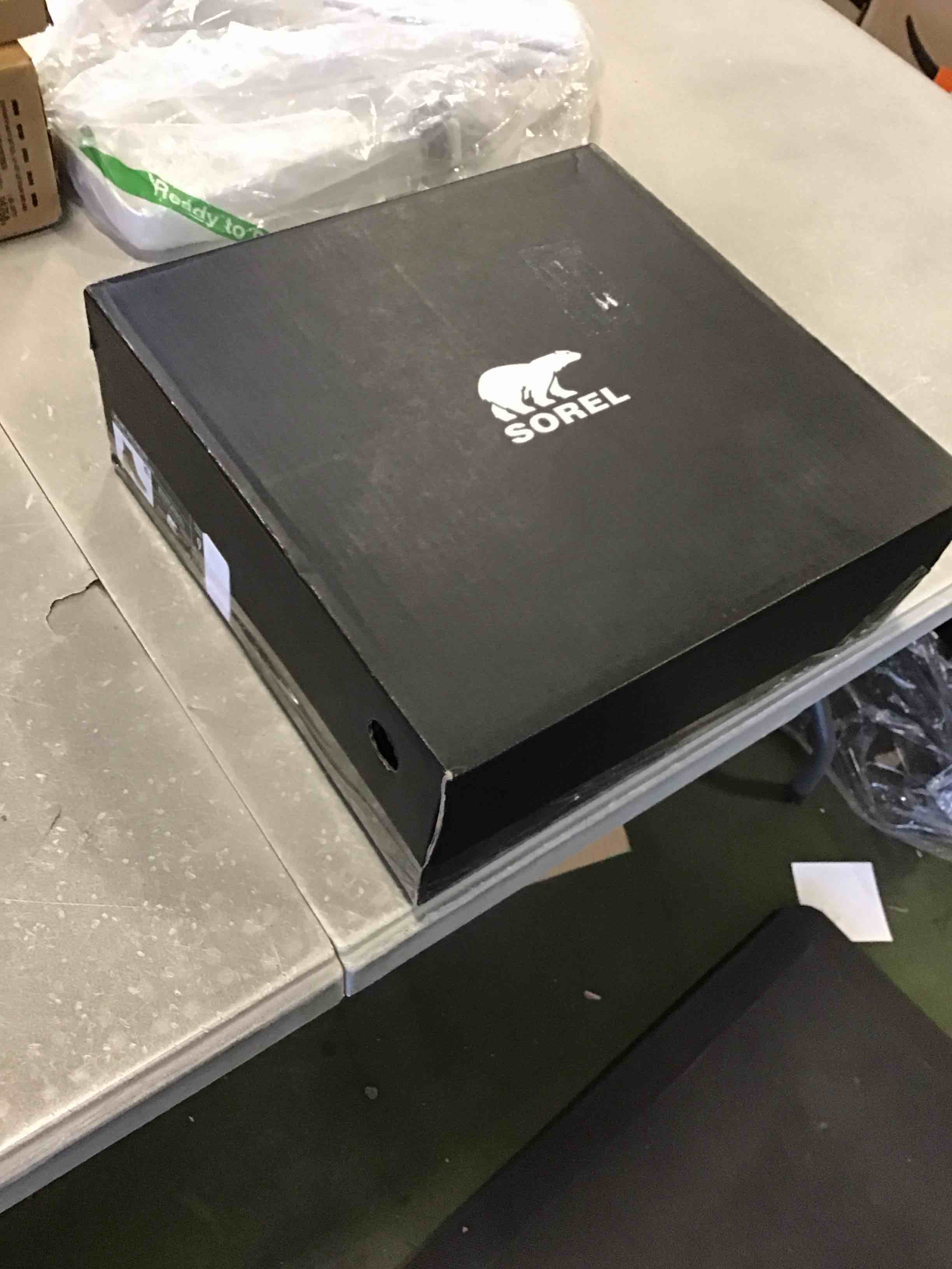https://s3.amazonaws.com/lotting-images-prod/bidfta/PNK1553208_1733429263502.jpeg