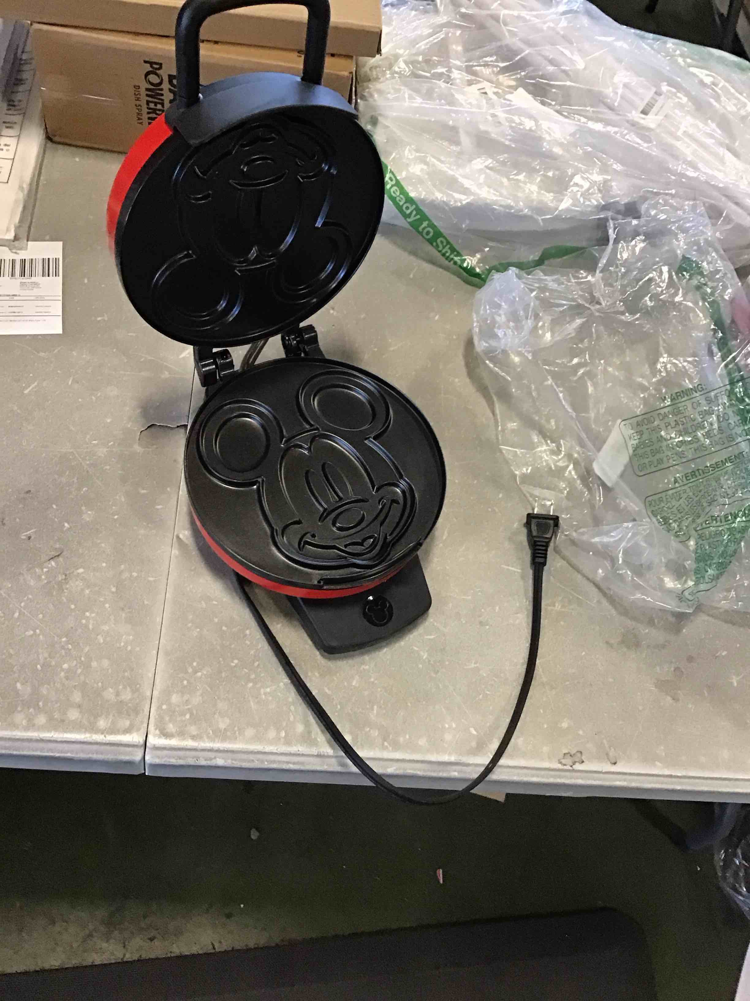https://s3.amazonaws.com/lotting-images-prod/bidfta/PNK1553211_1733429853415.jpeg