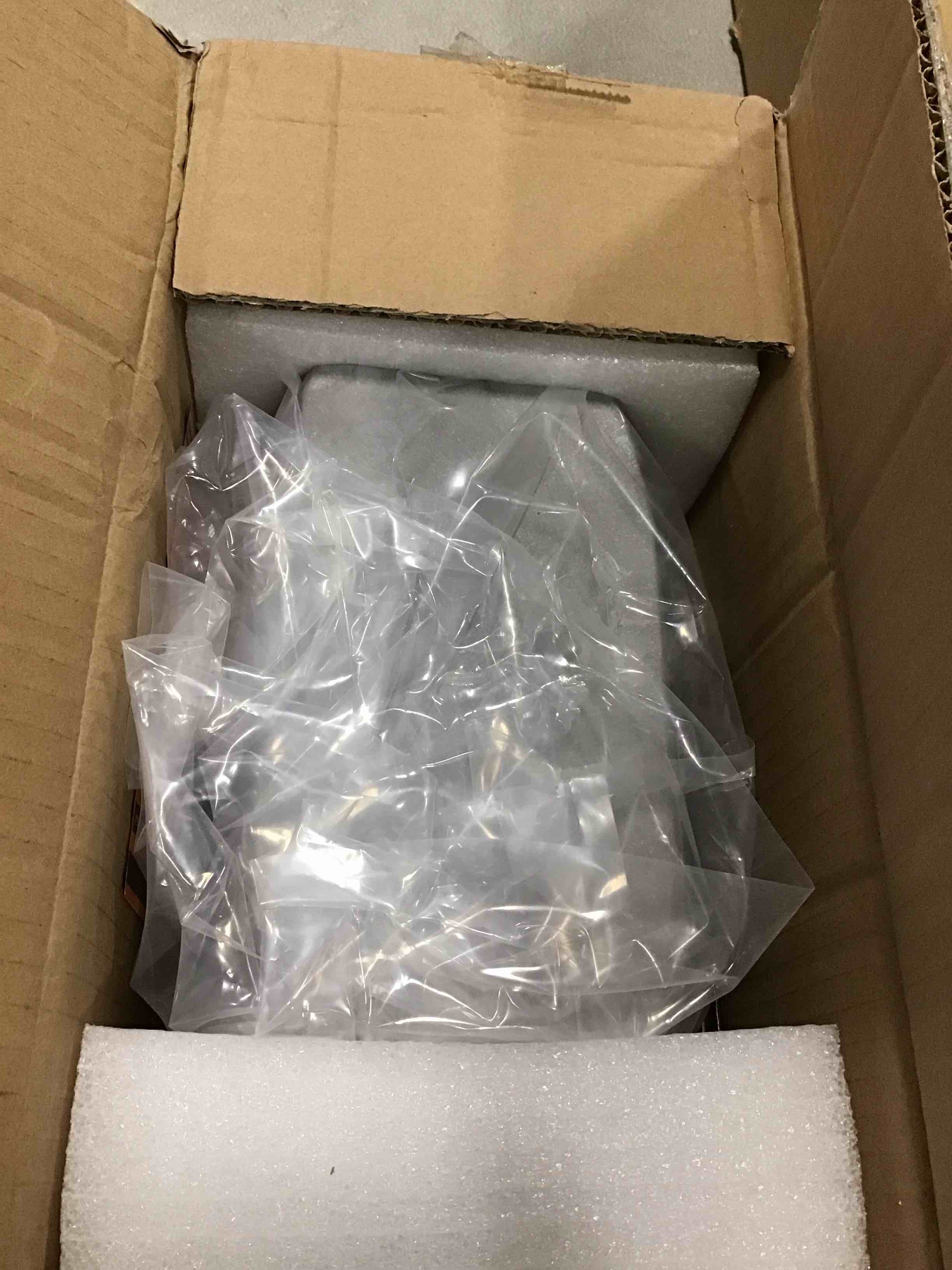 https://s3.amazonaws.com/lotting-images-prod/bidfta/PNK1553814_1733749035513.jpeg