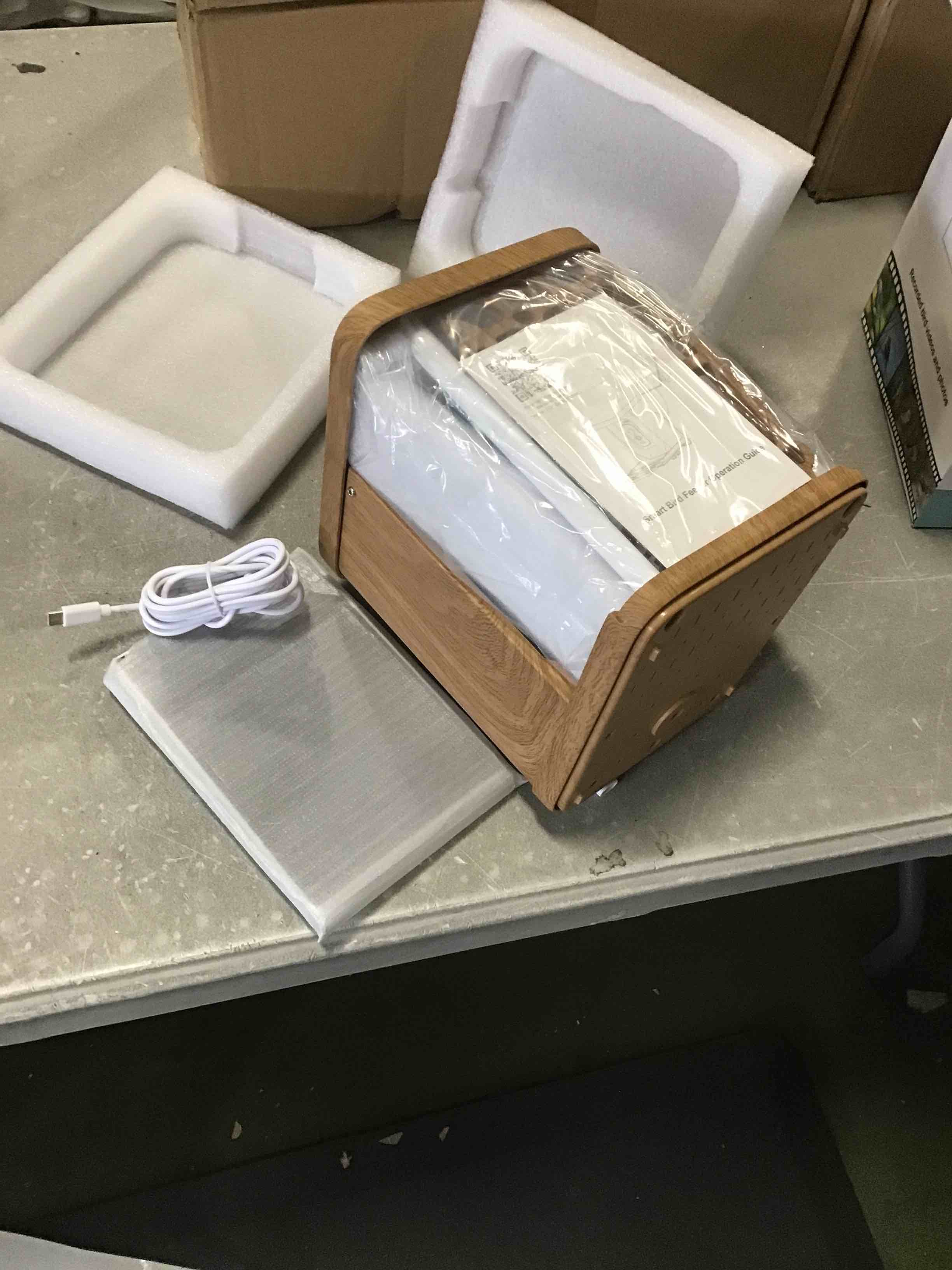 https://s3.amazonaws.com/lotting-images-prod/bidfta/PNK1554826_1733933999683.jpeg