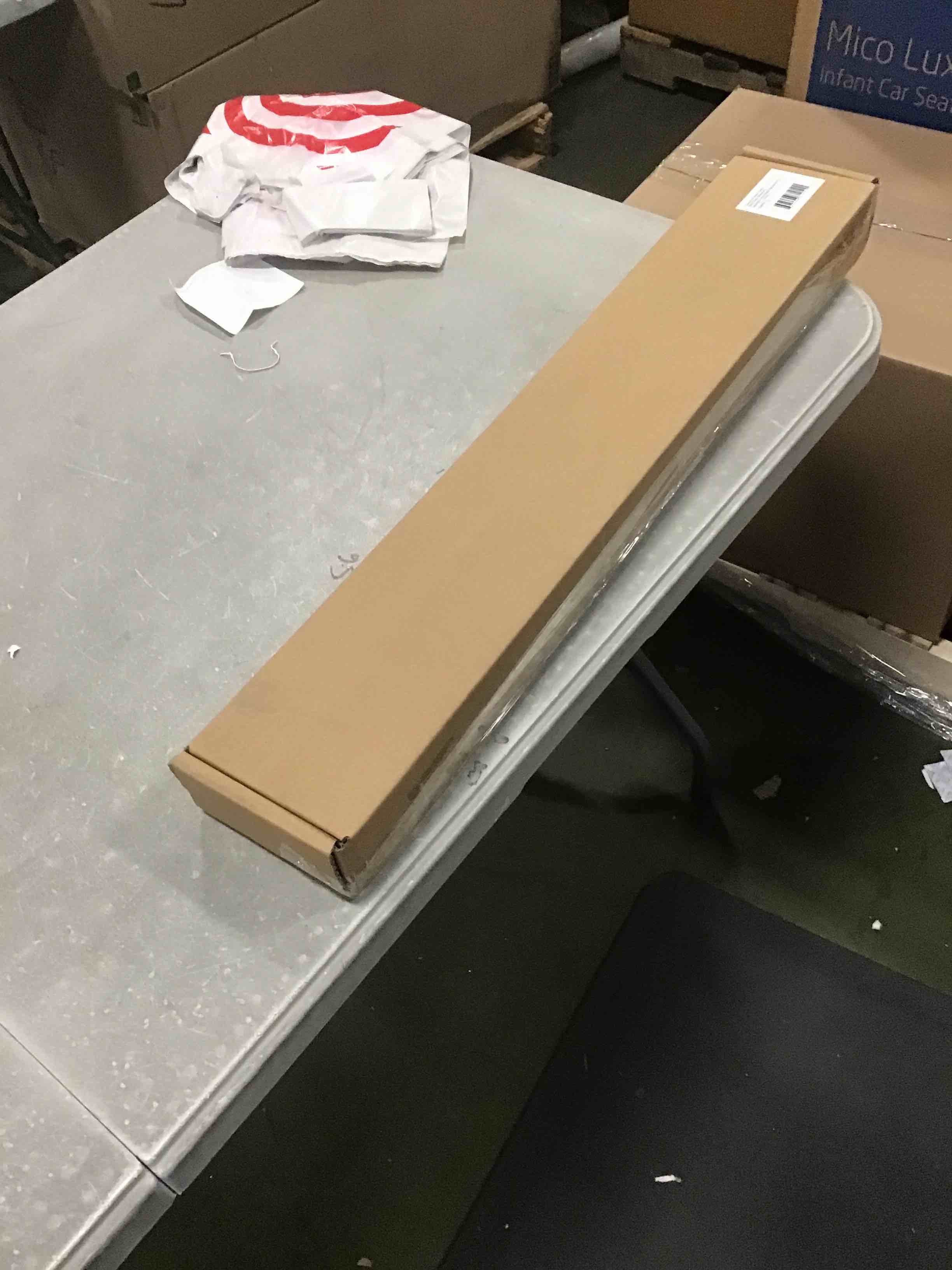 https://s3.amazonaws.com/lotting-images-prod/bidfta/PNK1554888_1733950454447.jpeg